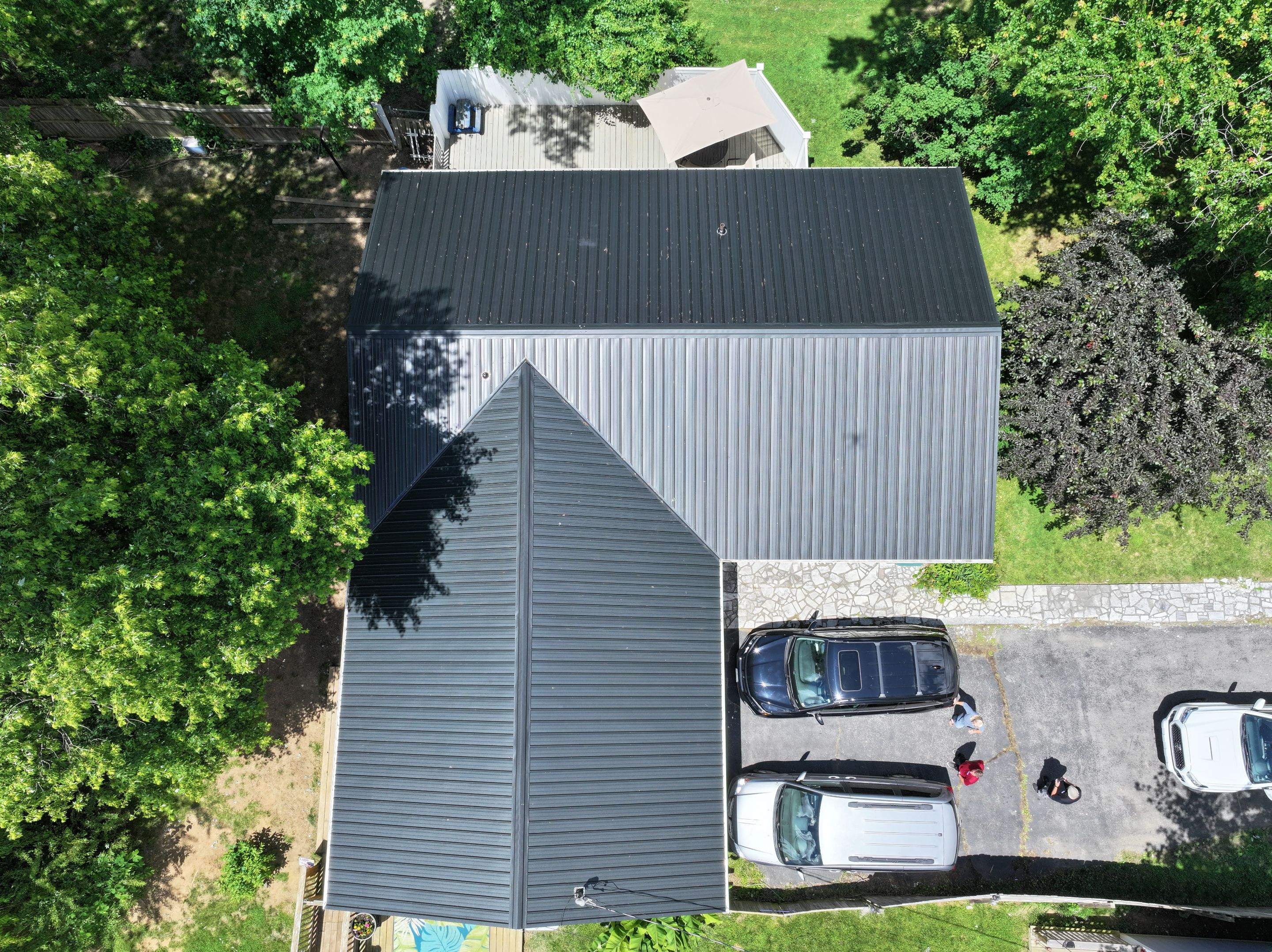 Blevins Residence by Omnia Roofing