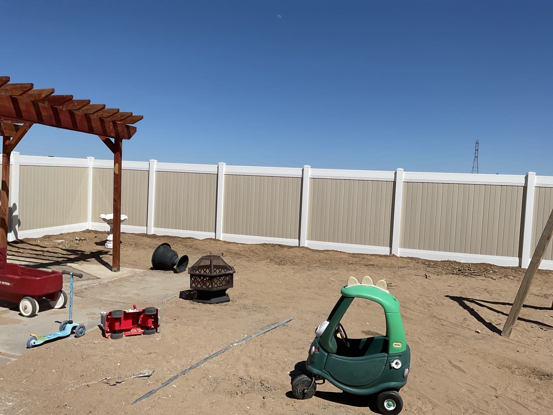 Fence Installation using Vinyl by Fence Guys Inc.