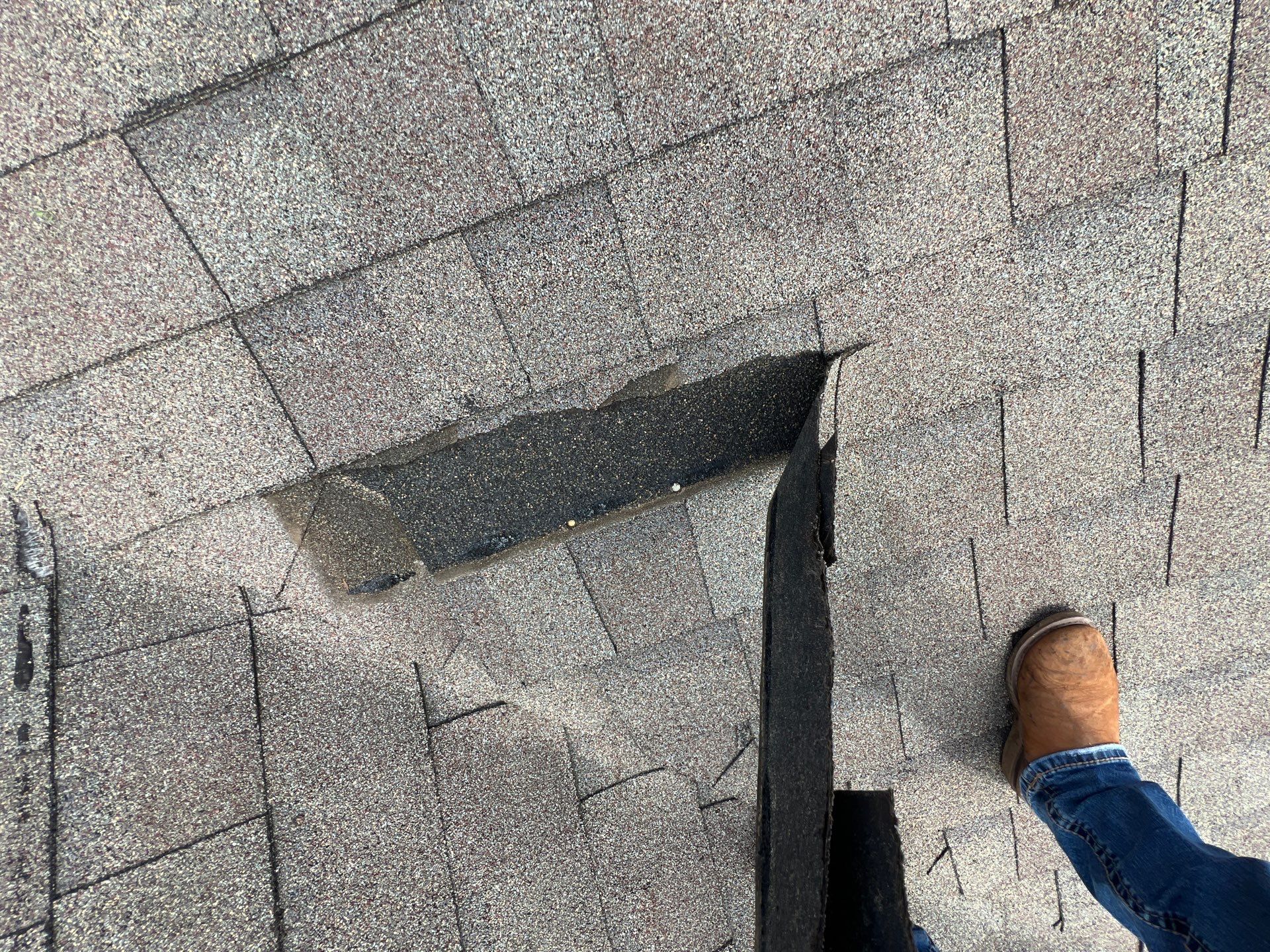 Hail Damage using Owen's Corning Duration (Lifetime) Shingles by Roof Repair Company