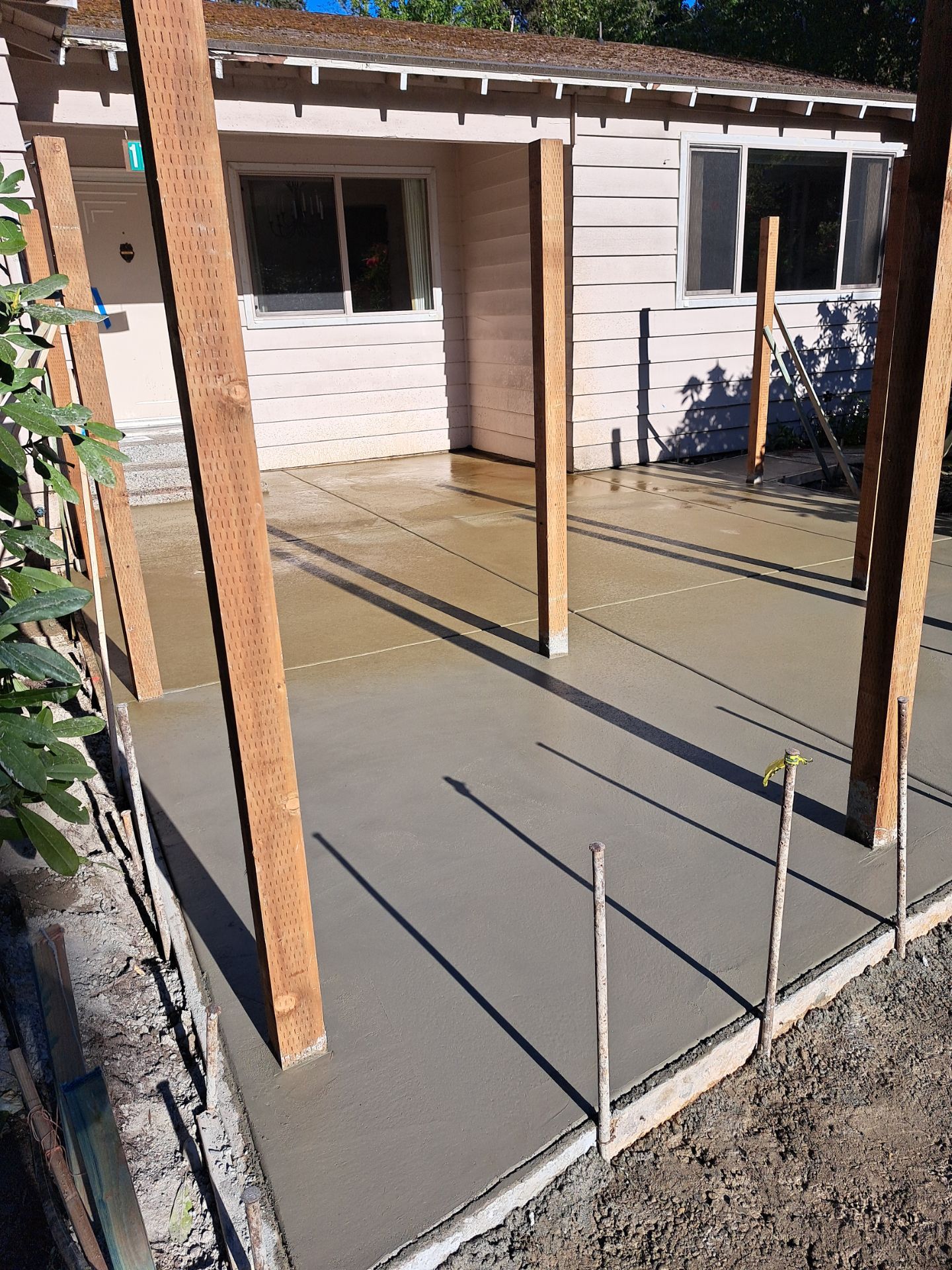 Modern Entry Fence by Jireh Asphalt & Concrete Inc 