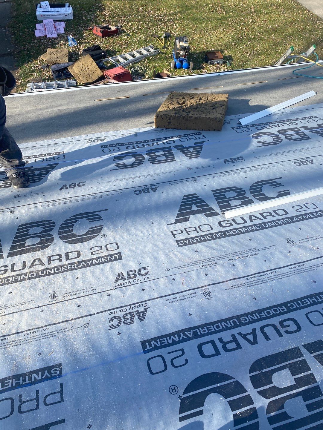 Residential Roofing Installation using Owens Corning Oakridge, Desert Tan by Absolute Roofing and Construction