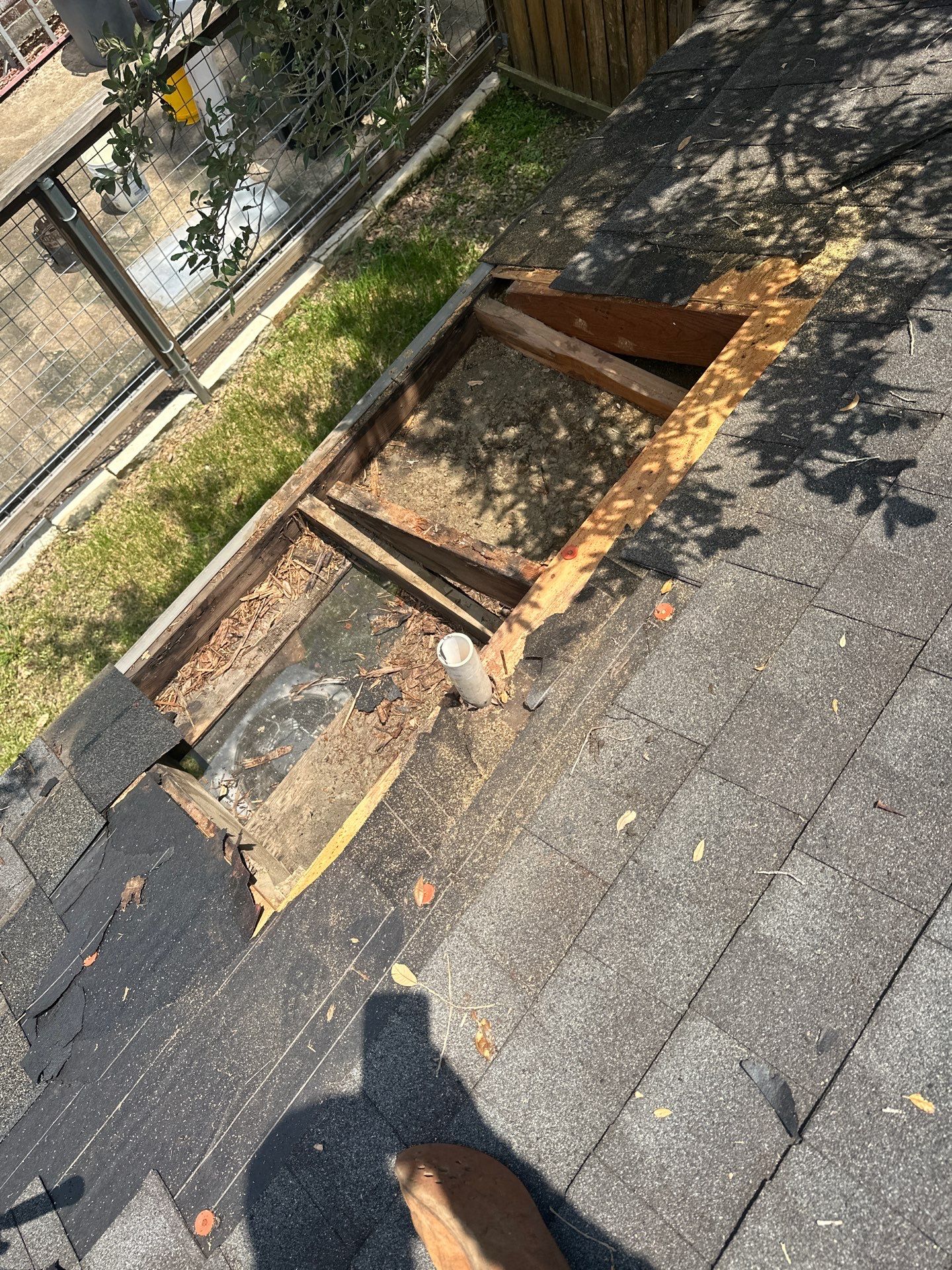 Hail Damage using Owen's Corning Duration (Lifetime) Shingles by Roof Repair Company