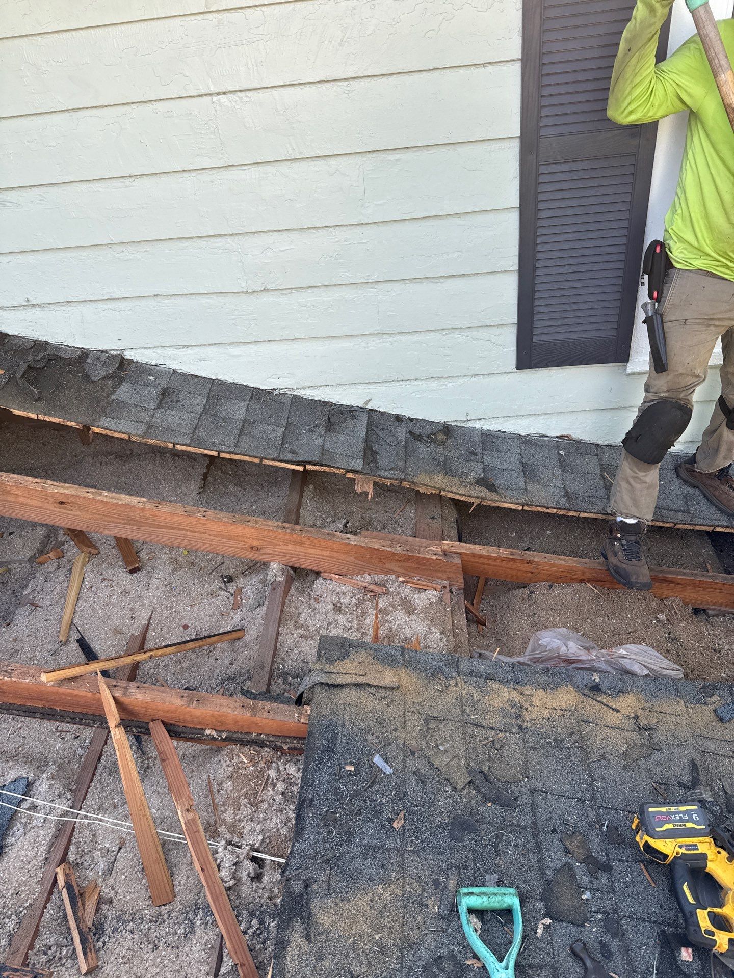 Project in St. Petersburg 33704 by Mitchell Roofing Company LLC 