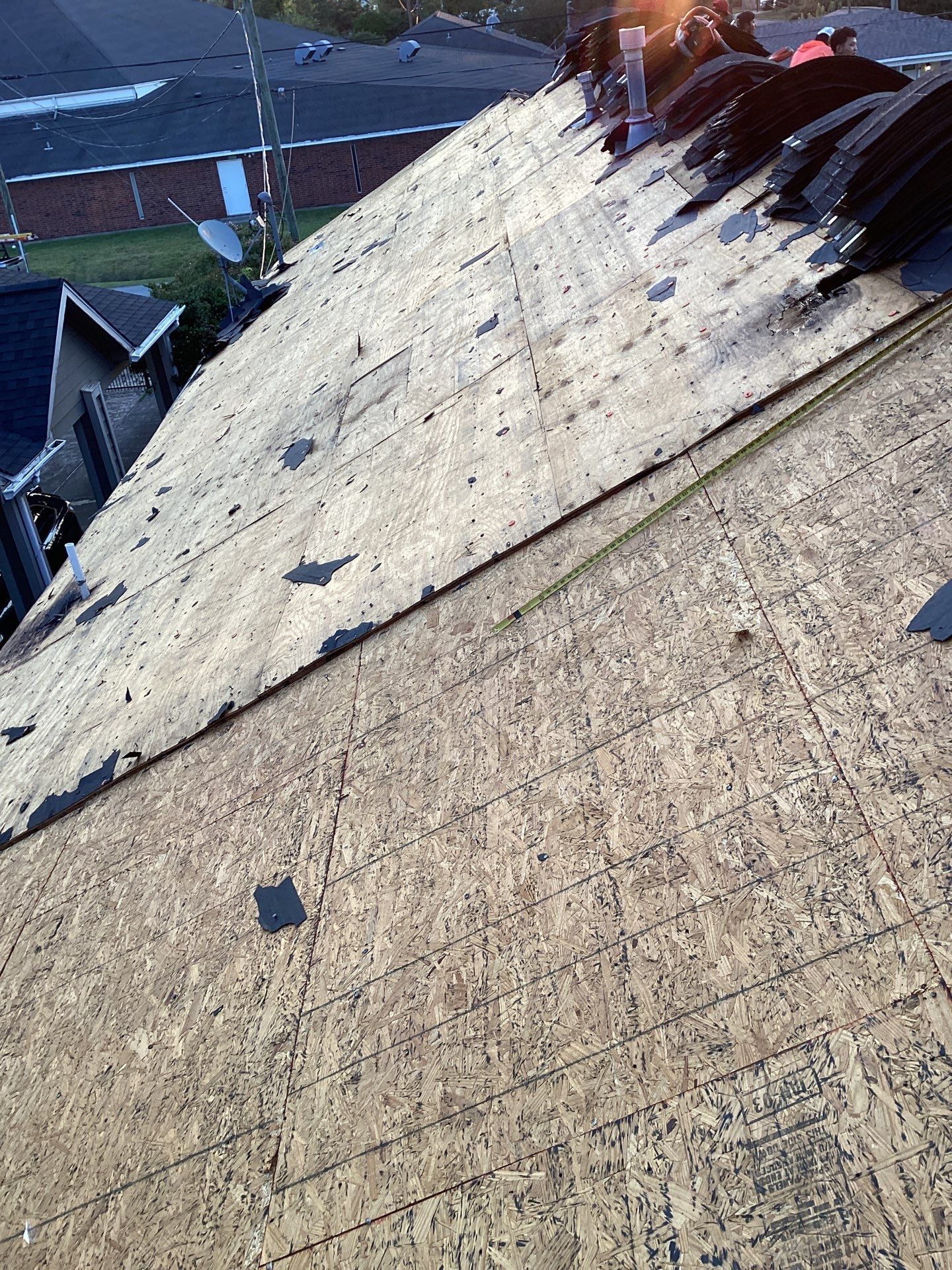 Residential Roofing Installation using Owen's Corning Duration (Lifetime) Shingles by Roof Repair Company