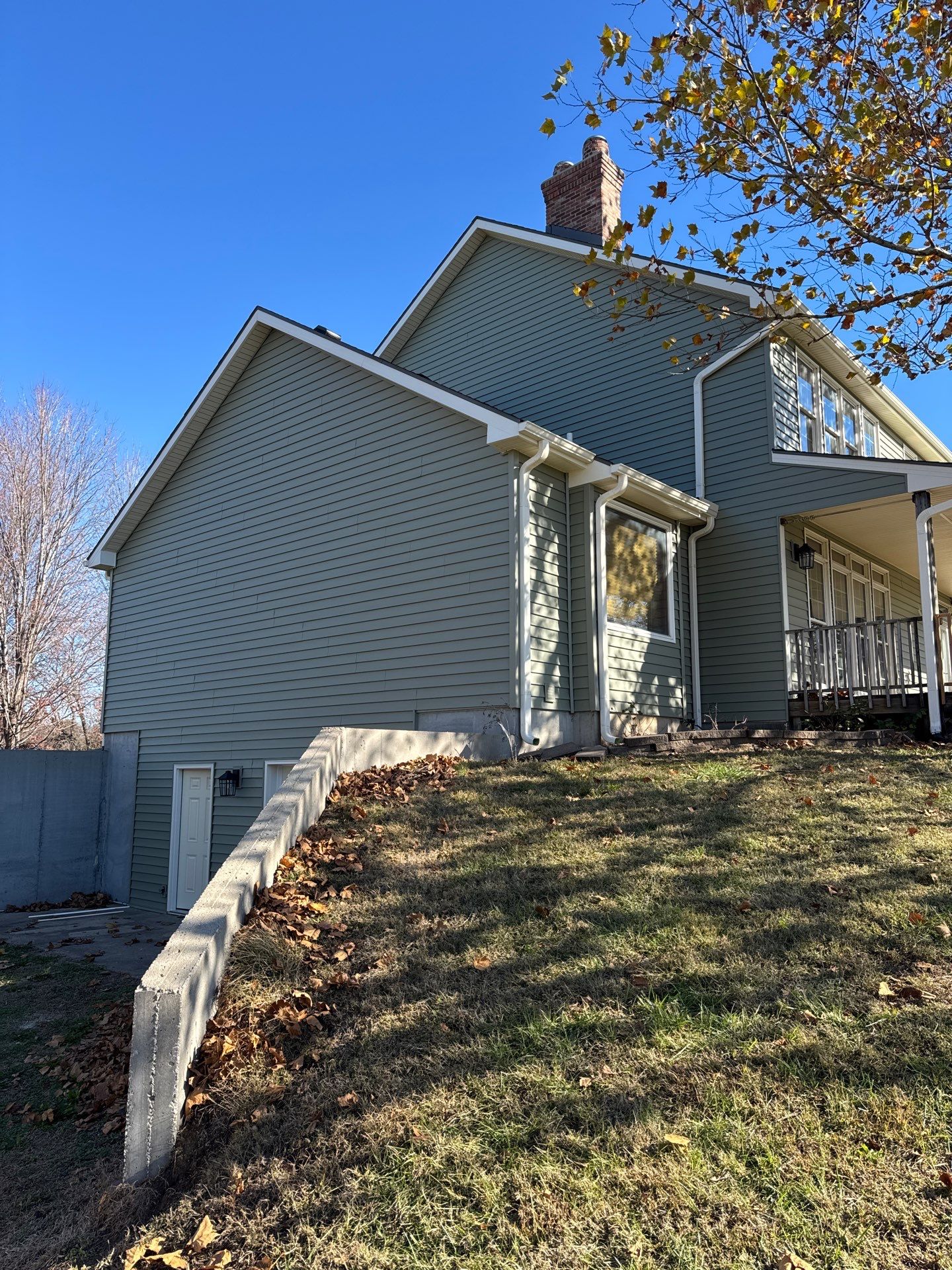 Comprehensive Residential Roof and Siding Replacement in Smithville Missouri by EEC Windows, Siding & Roofing