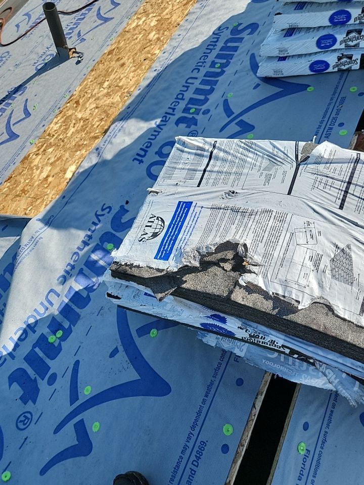 ATLAS PINNACLE COLOR: BLACK SHADOW DRIP EDGE: WHITE by Eagle Eye Roofing