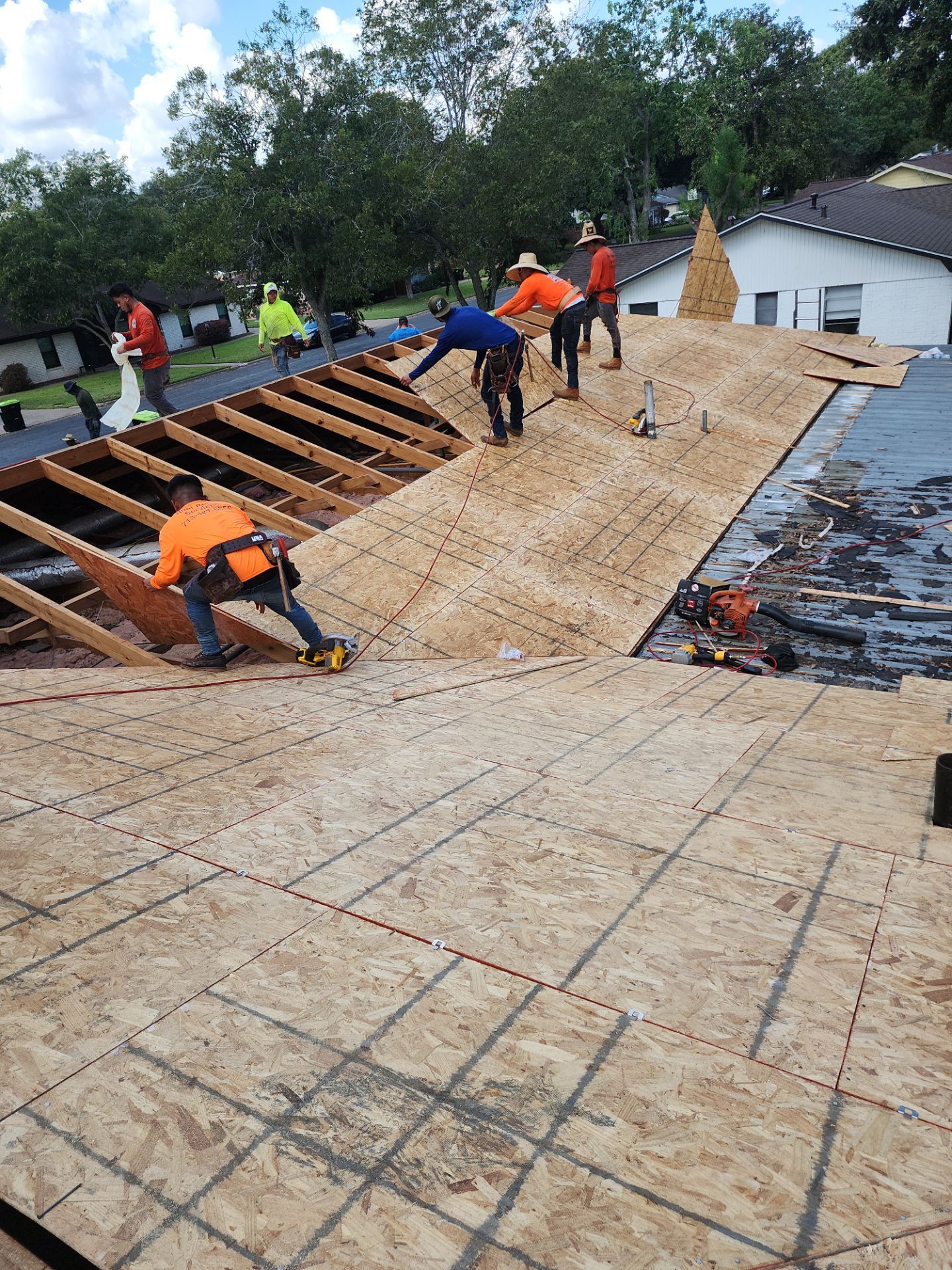 Residential Roofing Installation using Owen's Corning Duration (Lifetime) Shingles by Roof Repair Company
