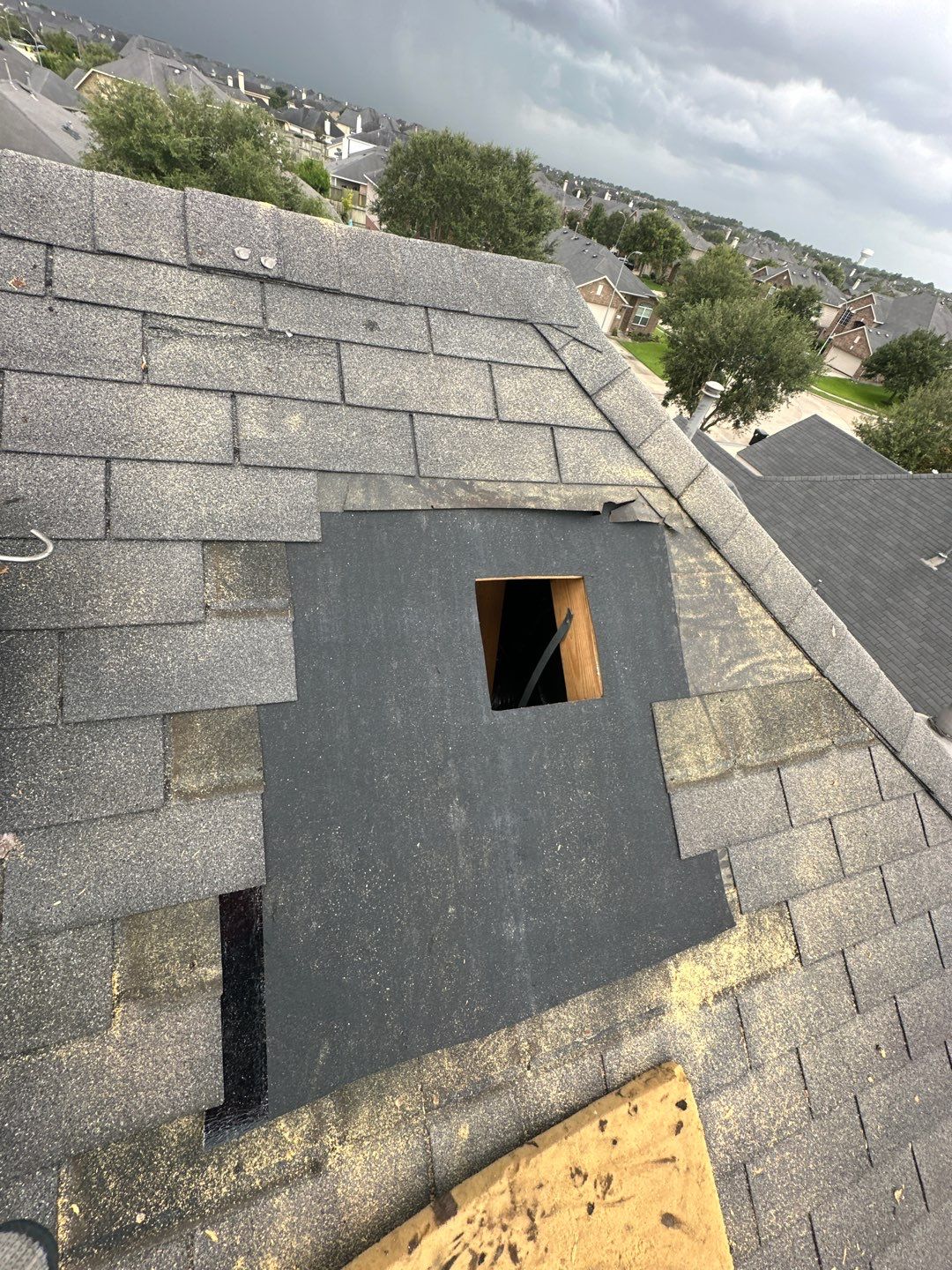 Hail Damage using Owen's Corning Duration (Lifetime) Shingles by Roof Repair Company