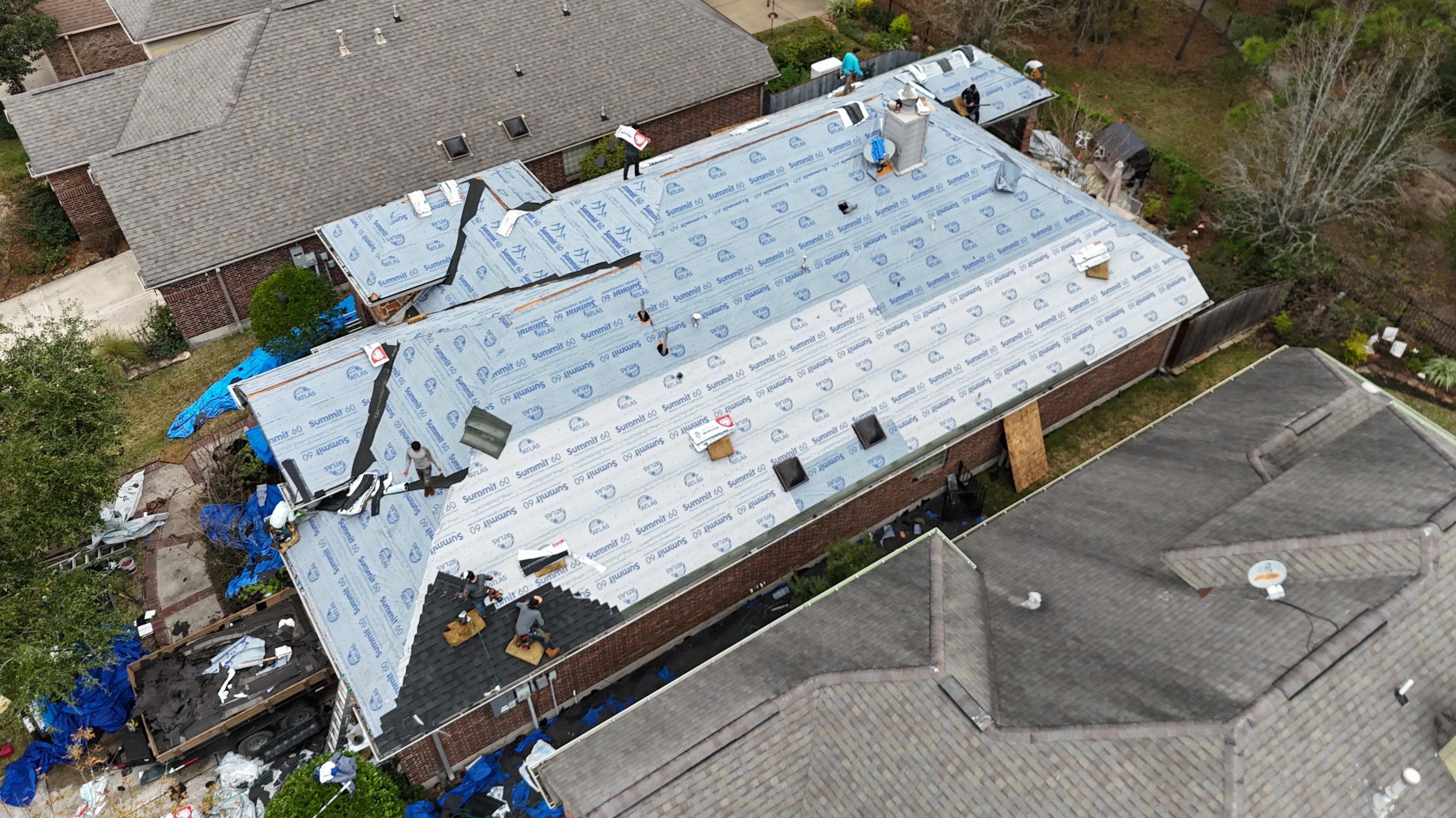 Kingwood Roof Installation using Atlas Pinnacle Pristine by Modern BYLT Roofing & Construction