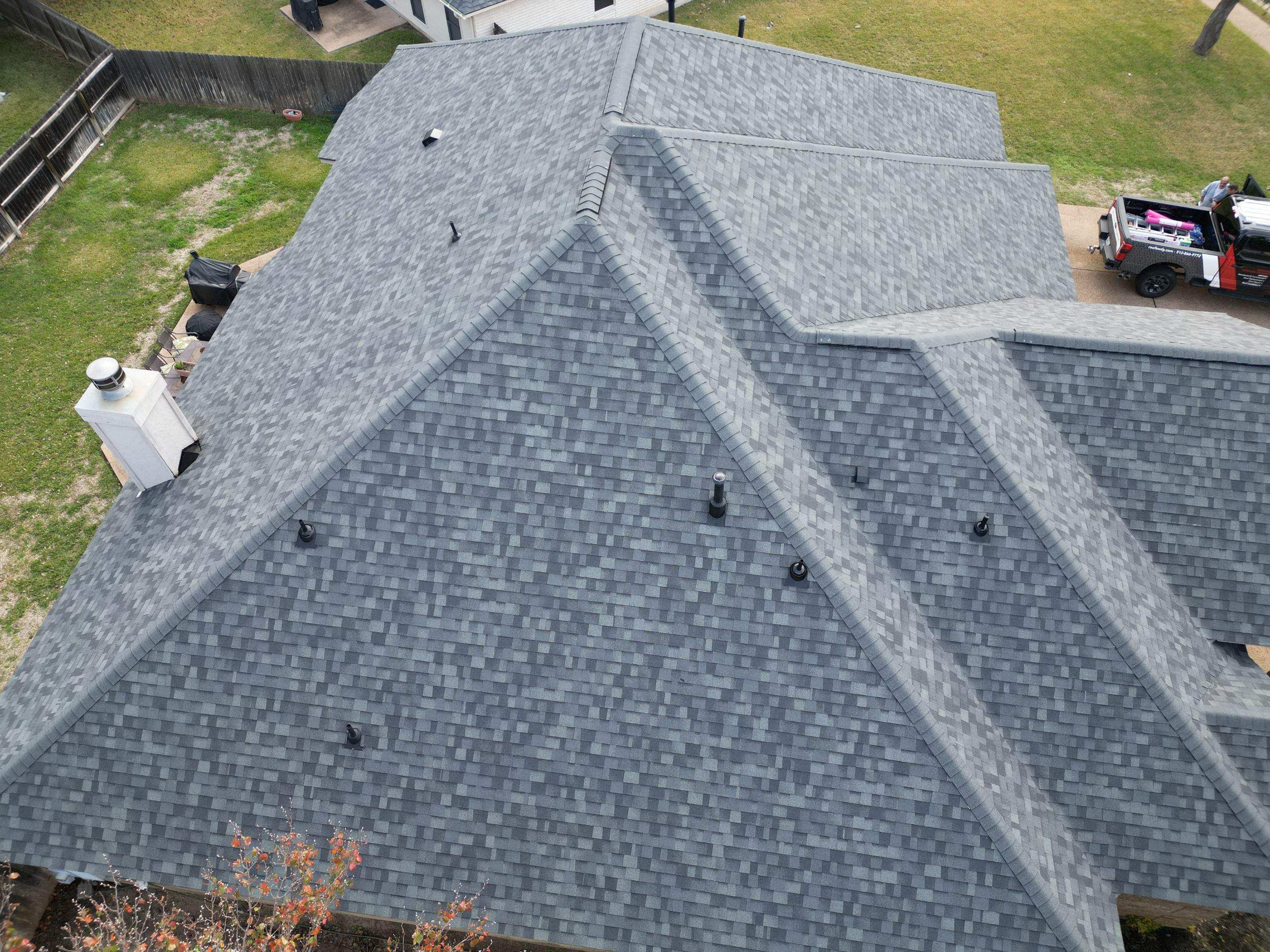 Estate Gray - Owens Corning TruDefinition Duration by RoofsOnly.com