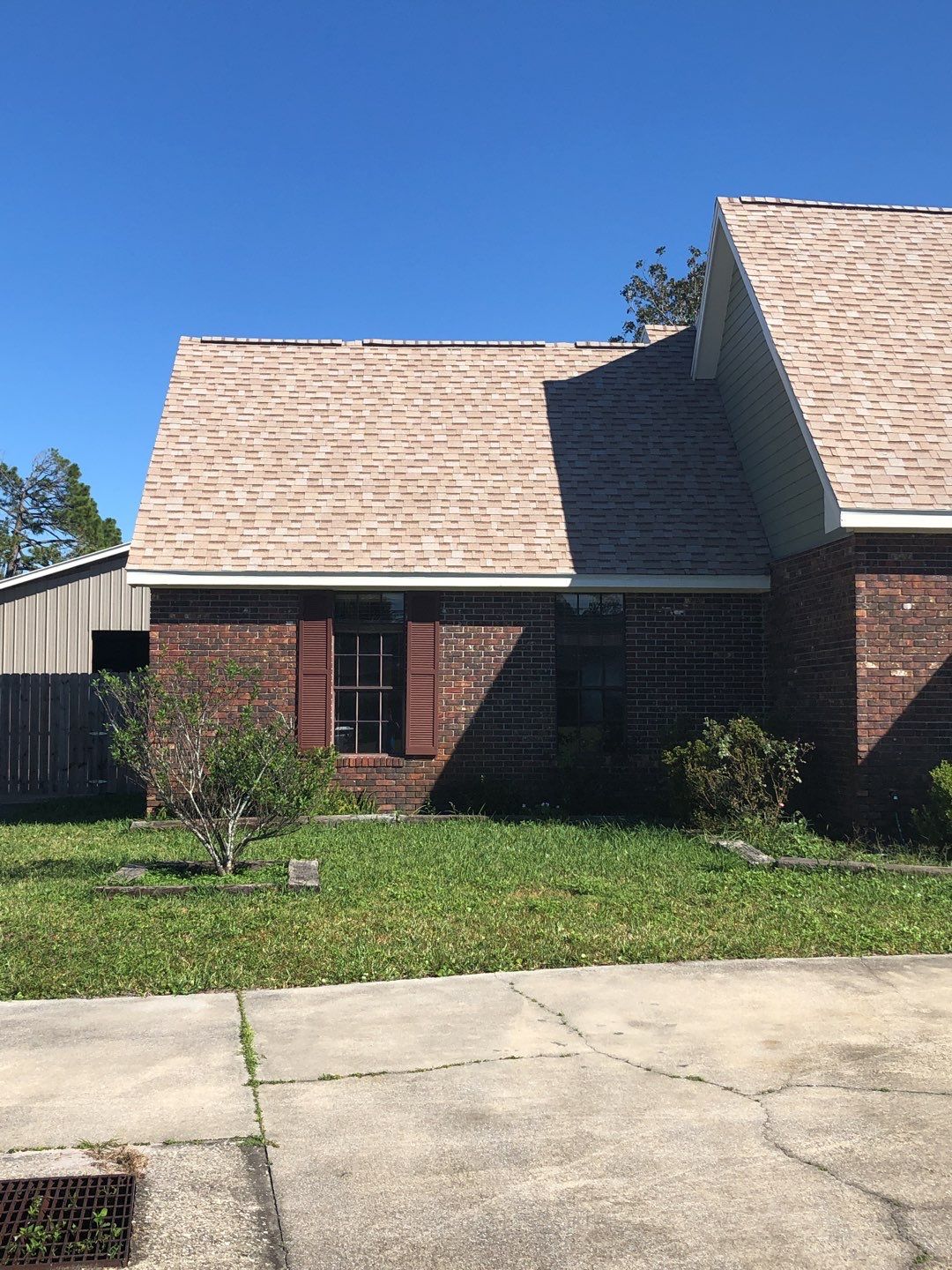 Gutter Installation using K-Style Seamless Gutters by Gutter Professors