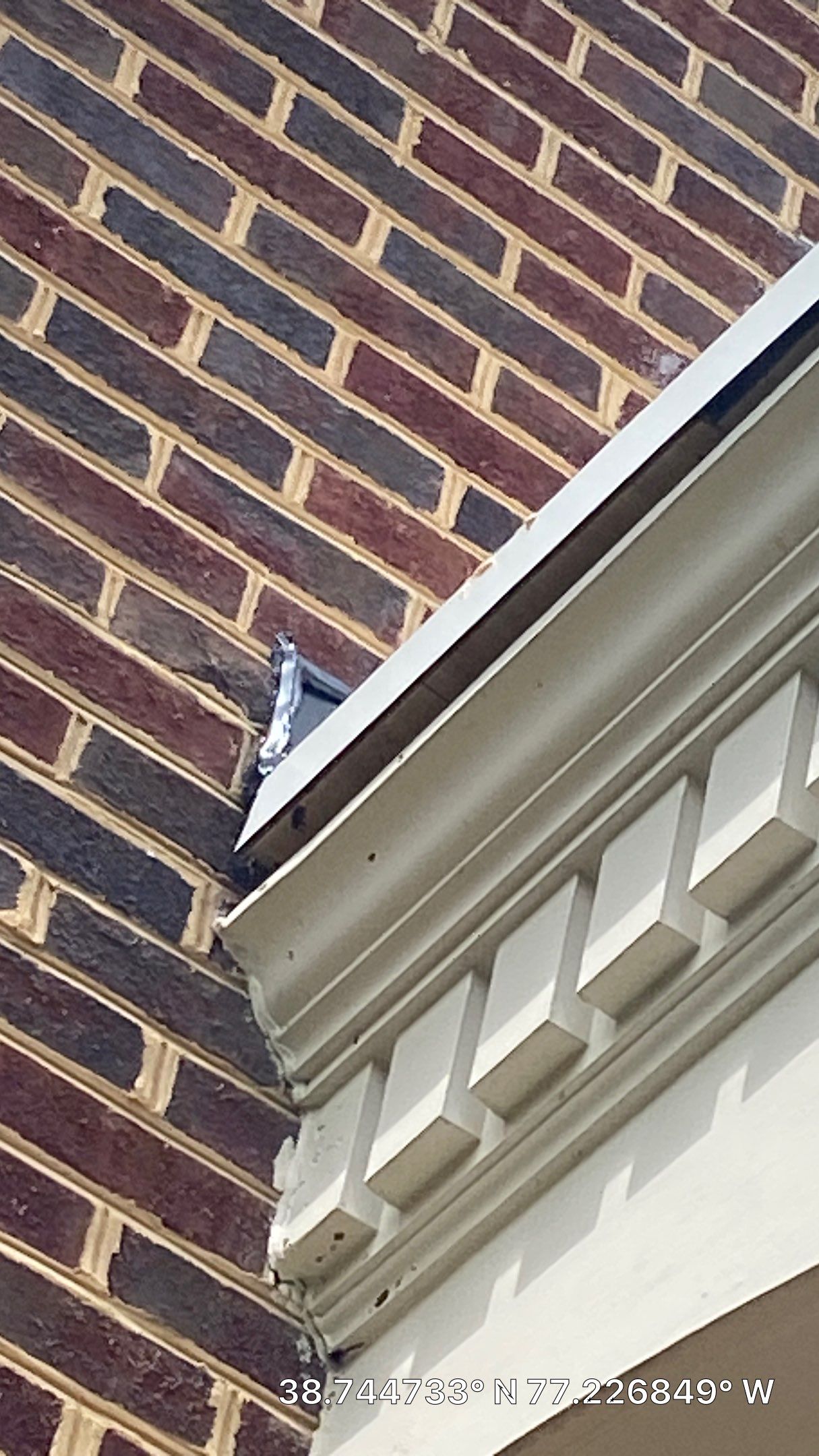 Springfield: CertainTeed Landmark Pro Designer Shingles in Max Def Charcoal Black by RM Banning, Inc.