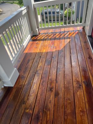 Weathered Deck using Wood Sealant