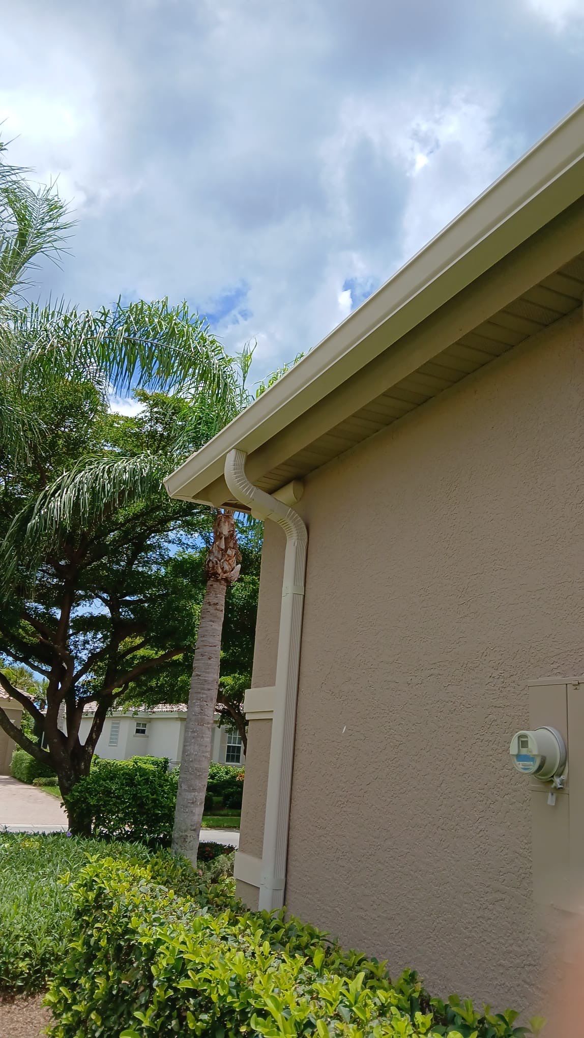 Cameo Gutters Installation in Fort Myers FL by Gutter Professors