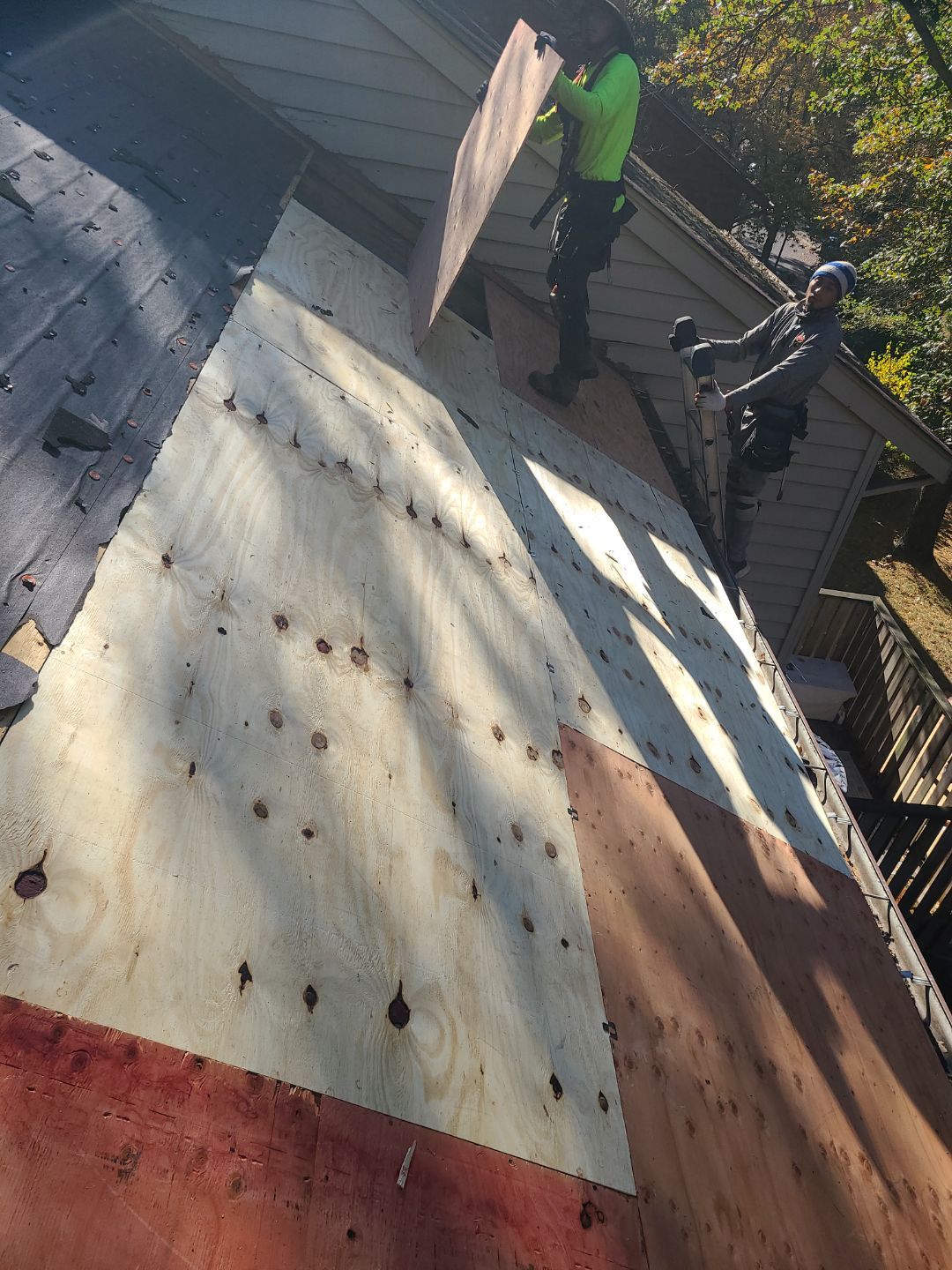 Reston: Residential Roof Replacement with CertainTeed Landmark Pro Designer Shingles in Max Def Red Oak by RM Banning, Inc.