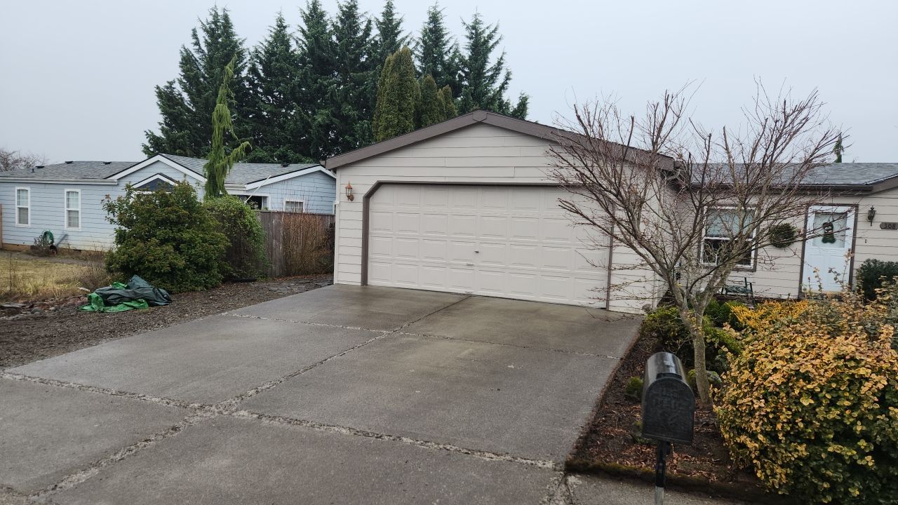 Concrete wash using Biocide by Willamette Outdoor Wash LLC