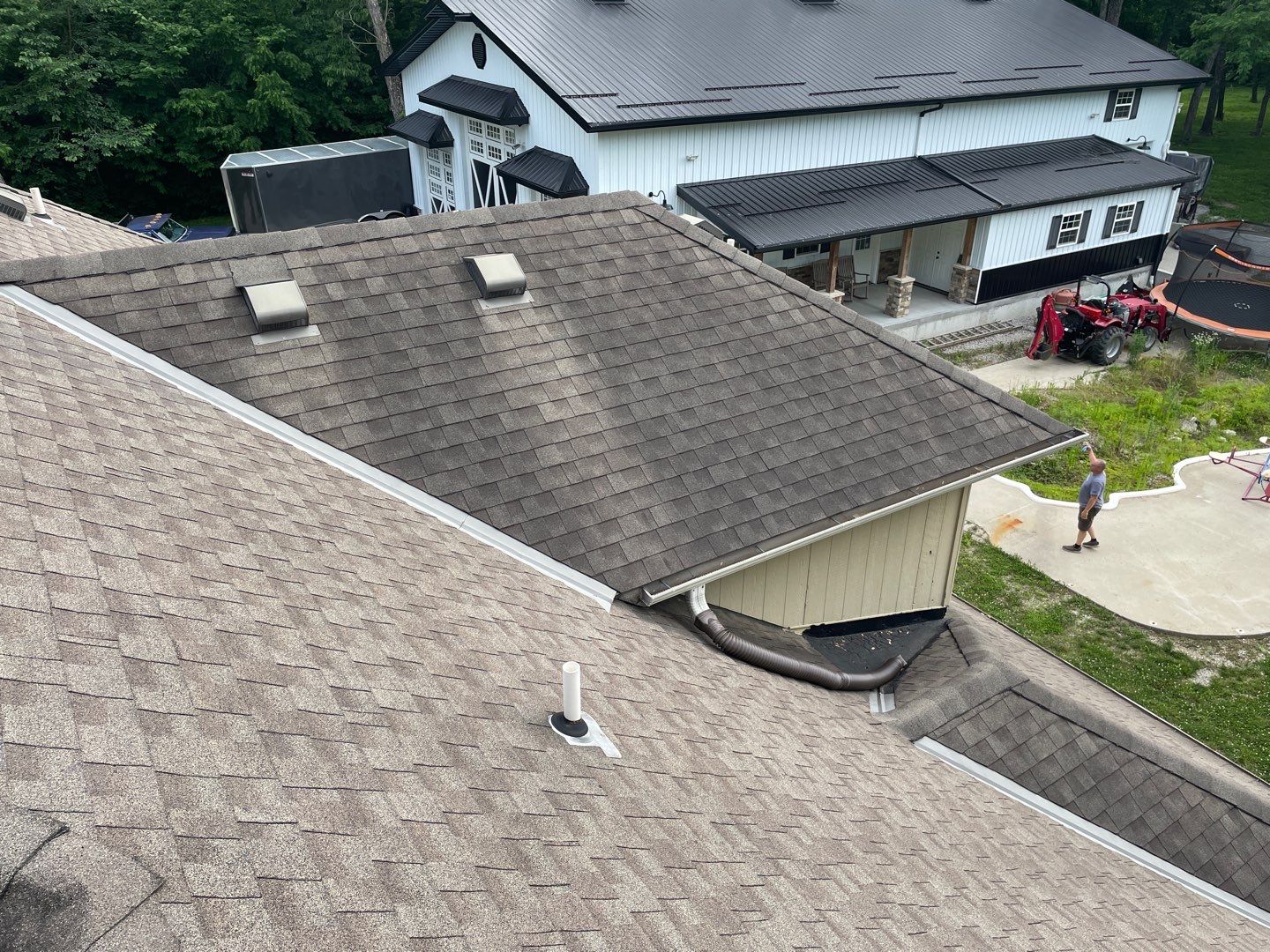 Complete Home Makeover  by EEC  Windows, Siding & Roofing 