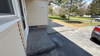 Oxford slate textured patio and step