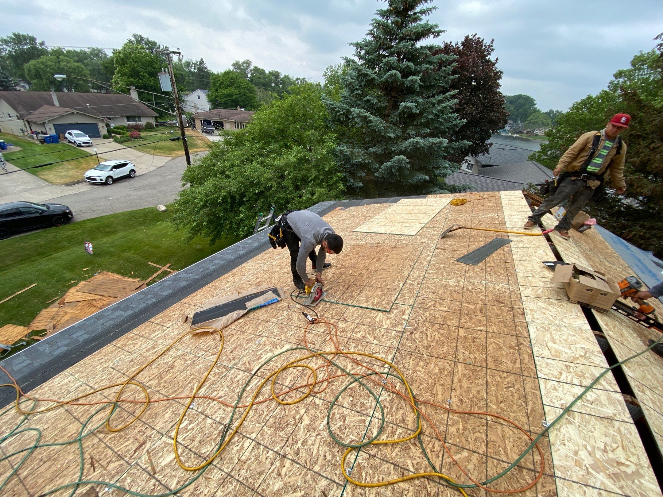 Roof Replacement using CertainTeed Landmark by 180 Contractors