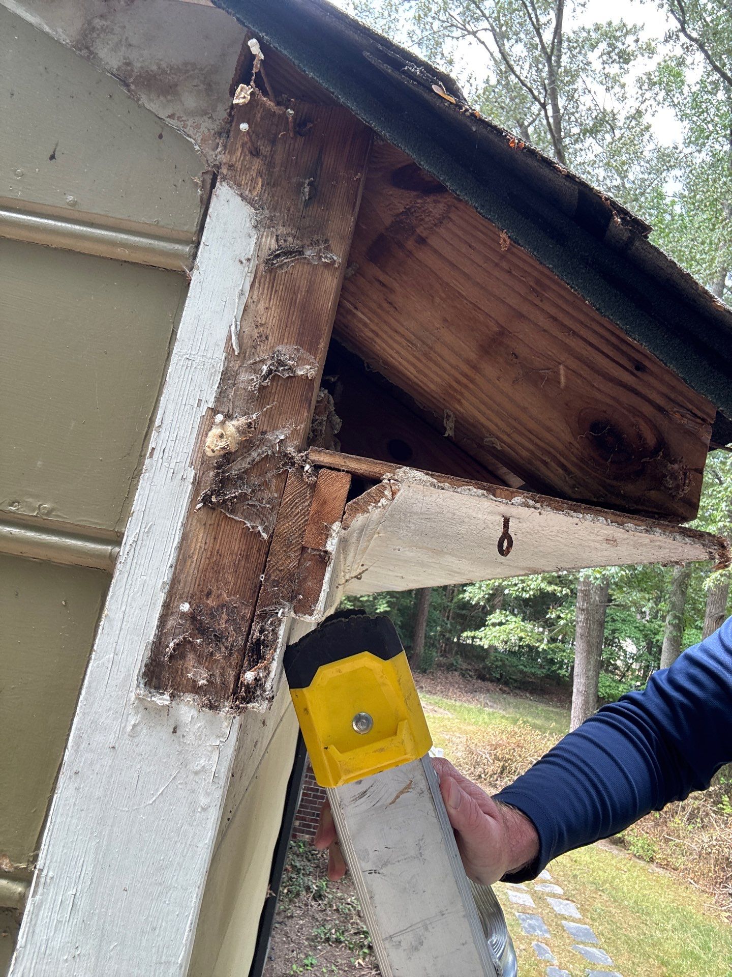 Siding Replacement and Structural Wood Rot Repairs in Mechanicsville by Cade Construction