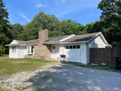 James Hardie Board and Batten Siding Accents in Coraopolis