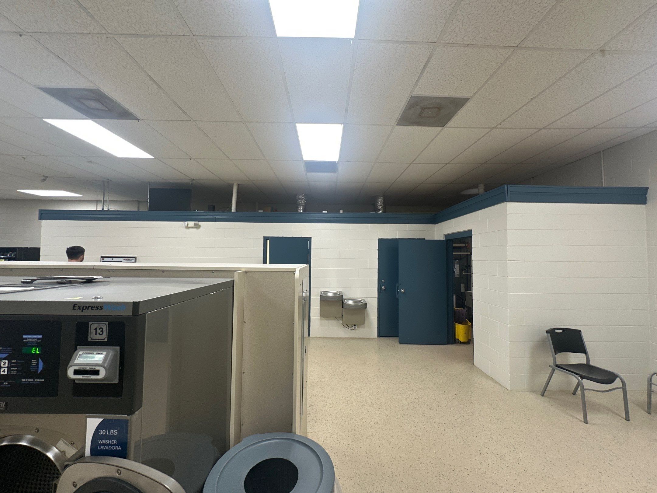 Laundry Mat In Greenville by Painter1