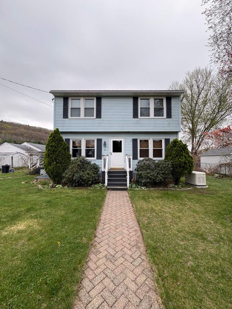 Siding renewal with Cert. Mainstreet D/4 clapboard Wedgewood Blue by DiGiorgi Roofing and Siding Inc