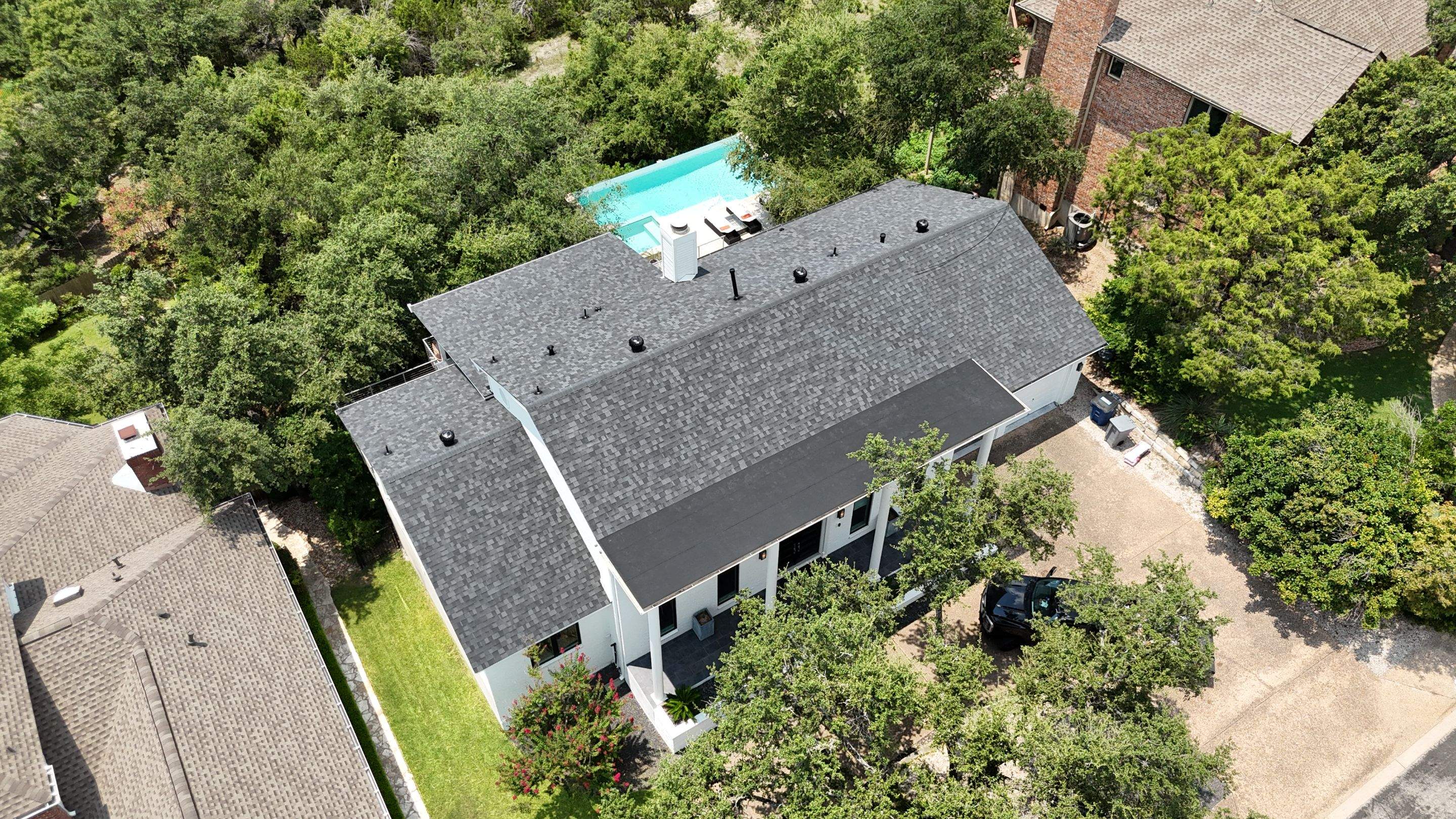 Onyx Black - Owen’s Corning TruDefinition Duration by RoofsOnly.com