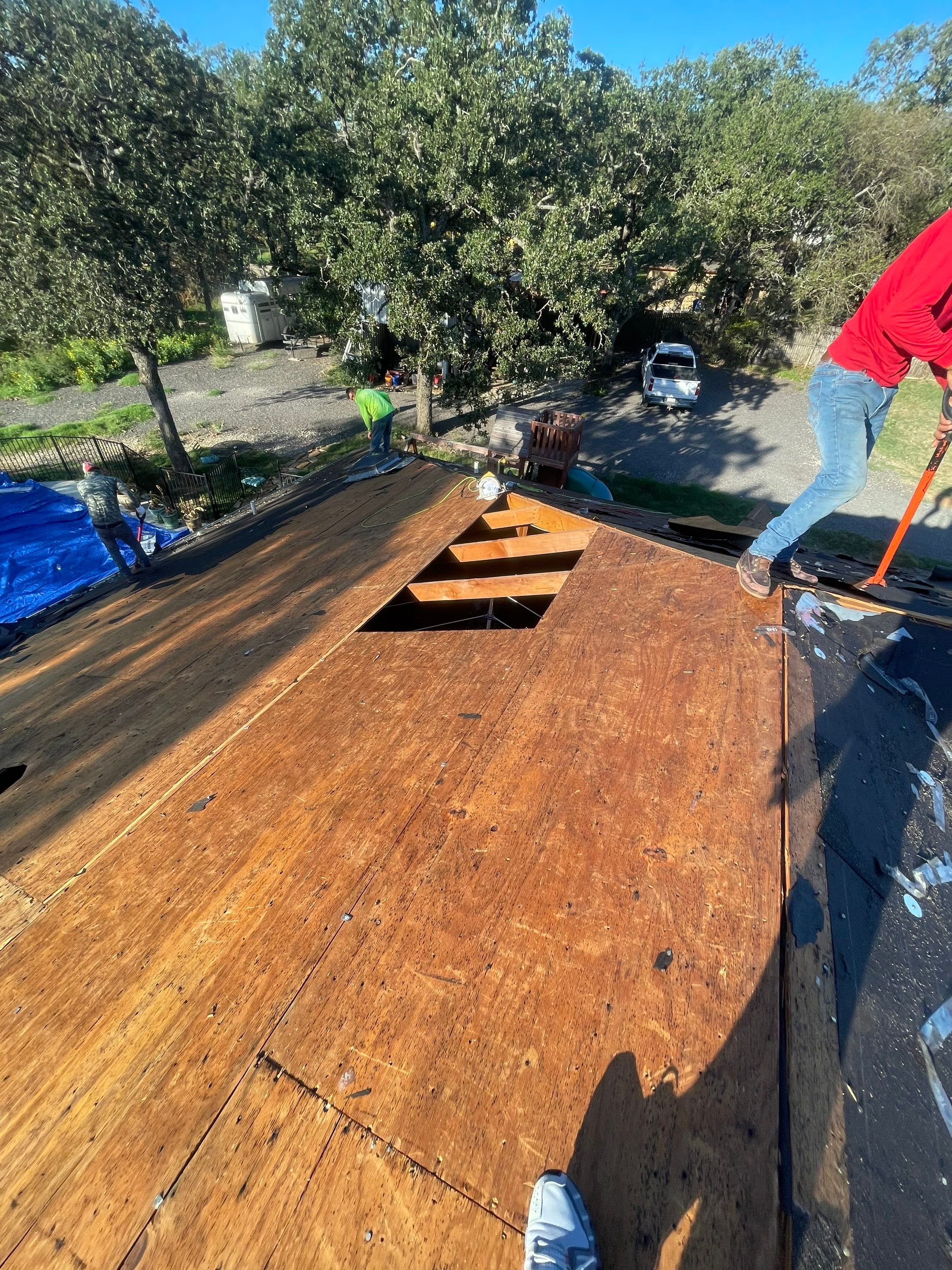 Residential Roofing Installation using ATLAS Pinnacle Pristine Shingles by Harvey Roofing & Construction