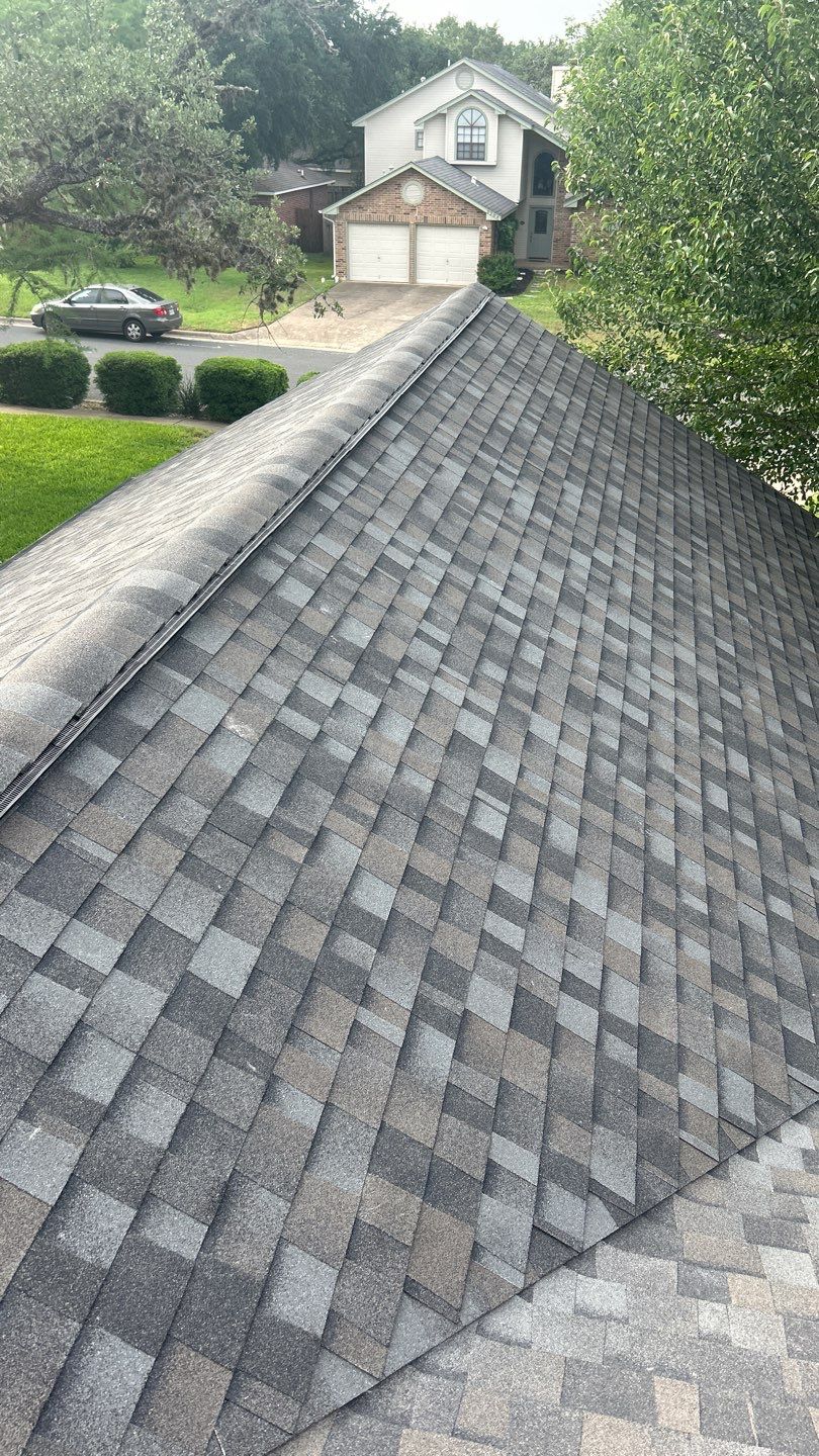 Williamsburg Gray - Owens Corning TruDefinition Duration by RoofsOnly.com