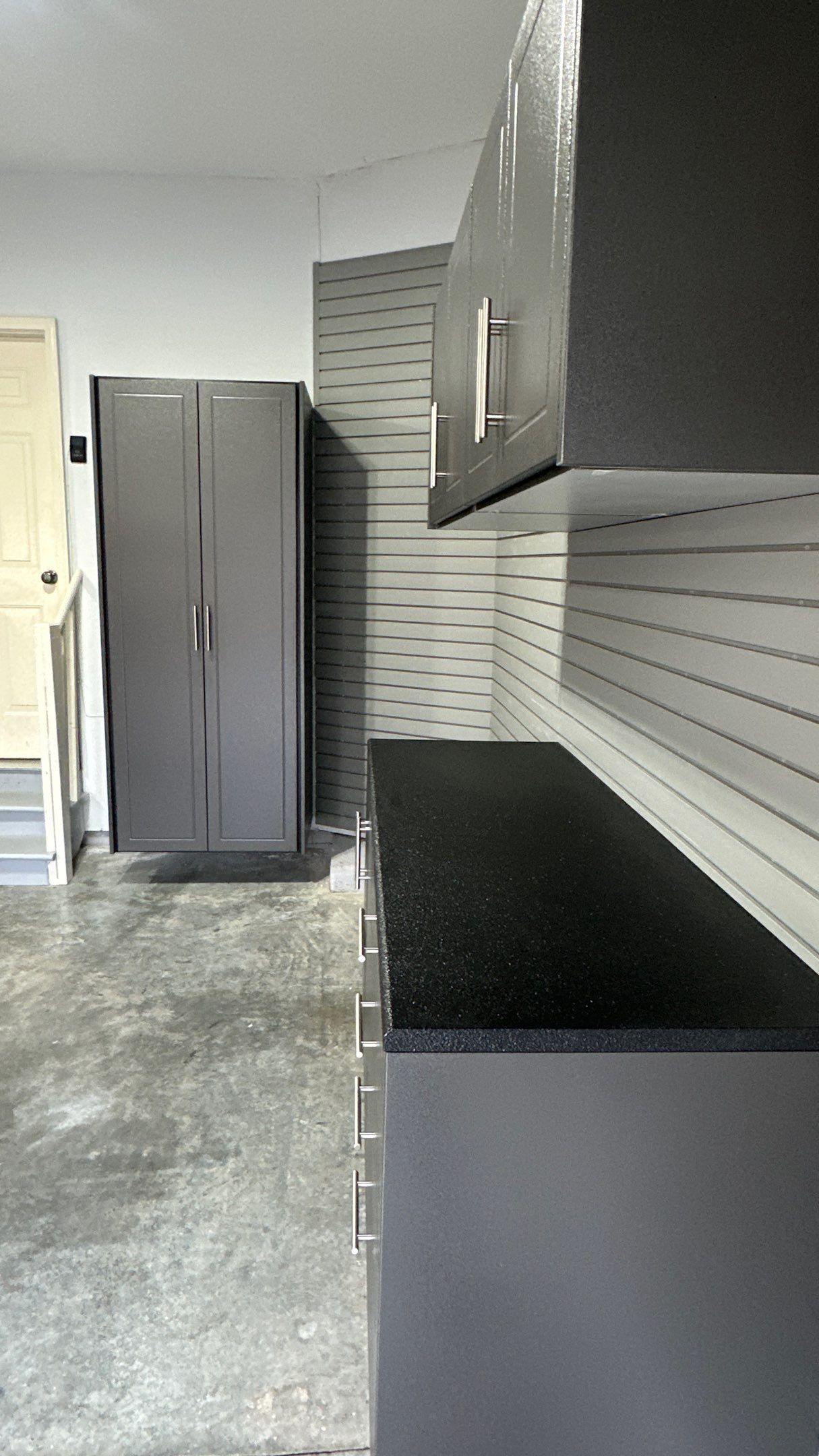 Jeff B got a beautiful combination of Cabinets and Slatwall by Banner Garage