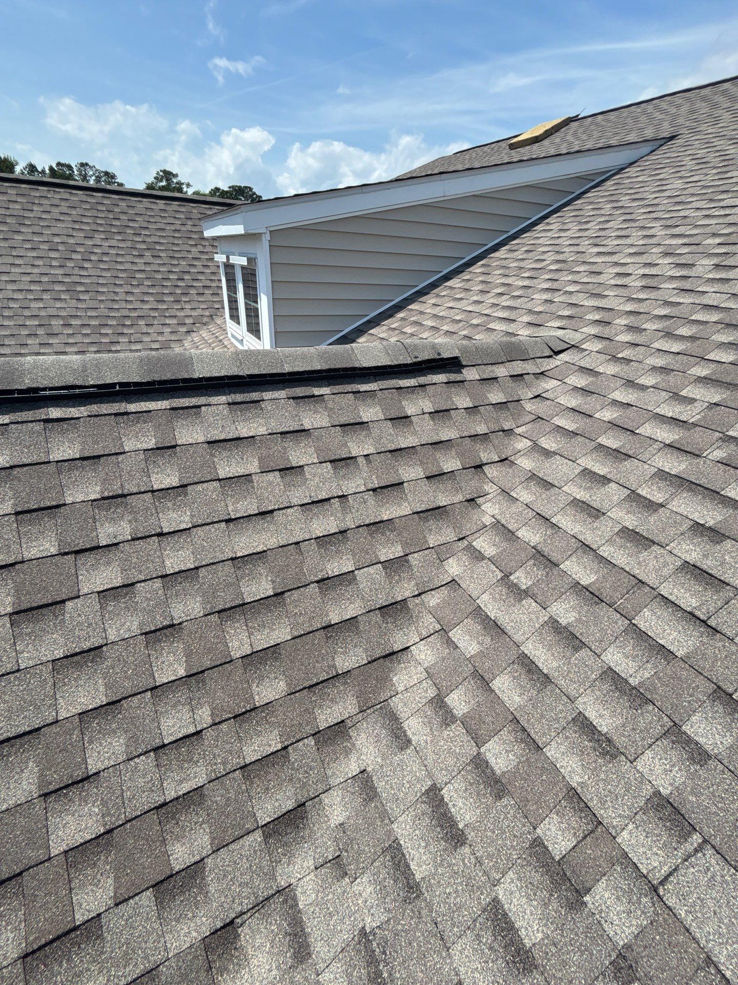 GAF HDZ - Weathered Wood by Linta Roofing Inc