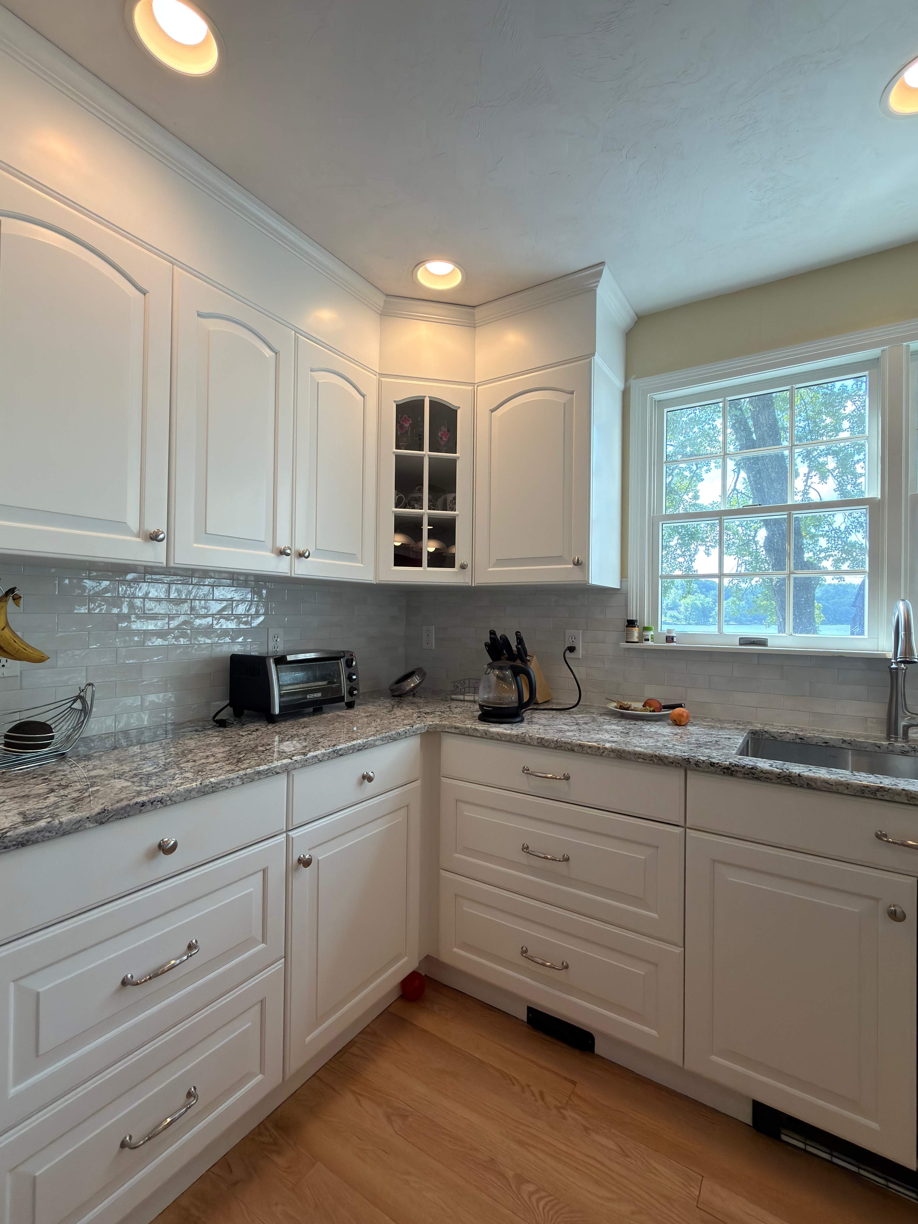 Cabinet Refinishing  by EXCELLENCE | CARTO
