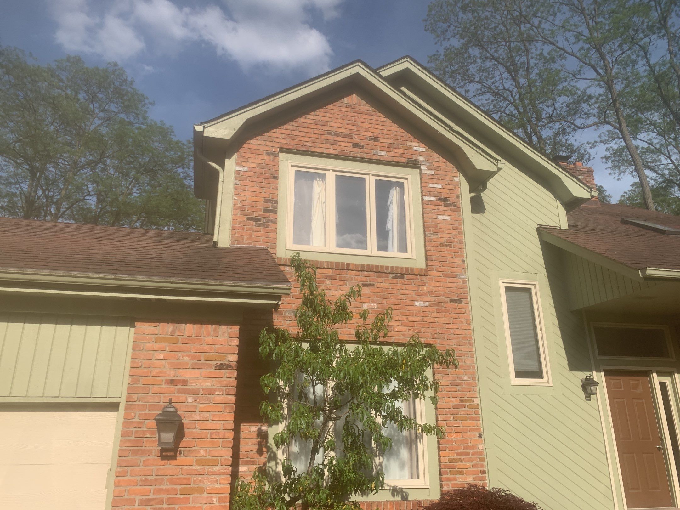 Siding Replacement using CertainTeed Restoration Classic D5 by 180 Contractors