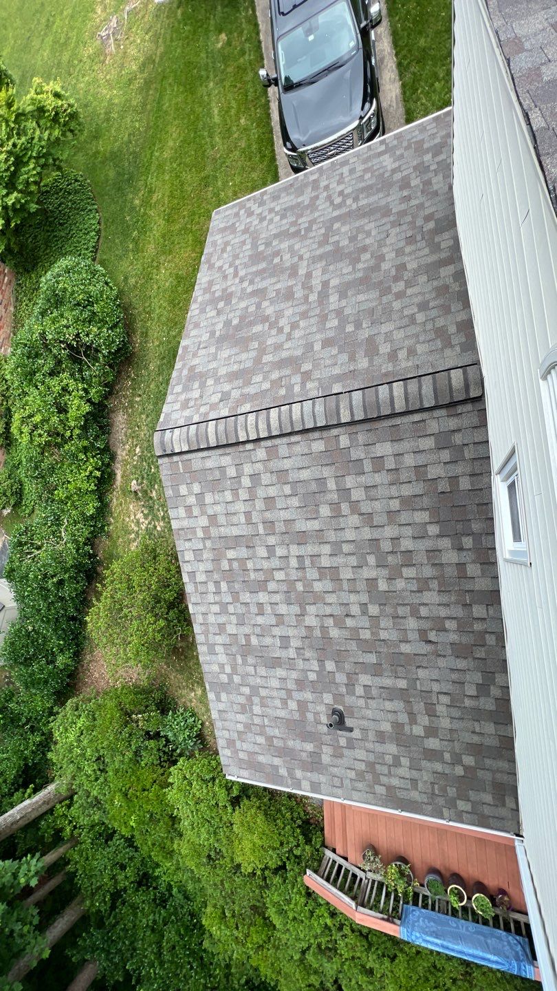 Springfield CertainTeed Landmark Weathered Wood Roof Installation by RM Banning, Inc.