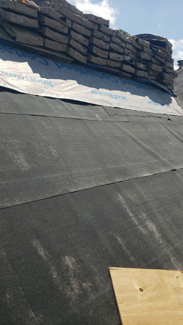 Great Falls: CertainTeed Landmark Pro Designer Shingles in Max Def Moire Black by RM Banning, Inc.