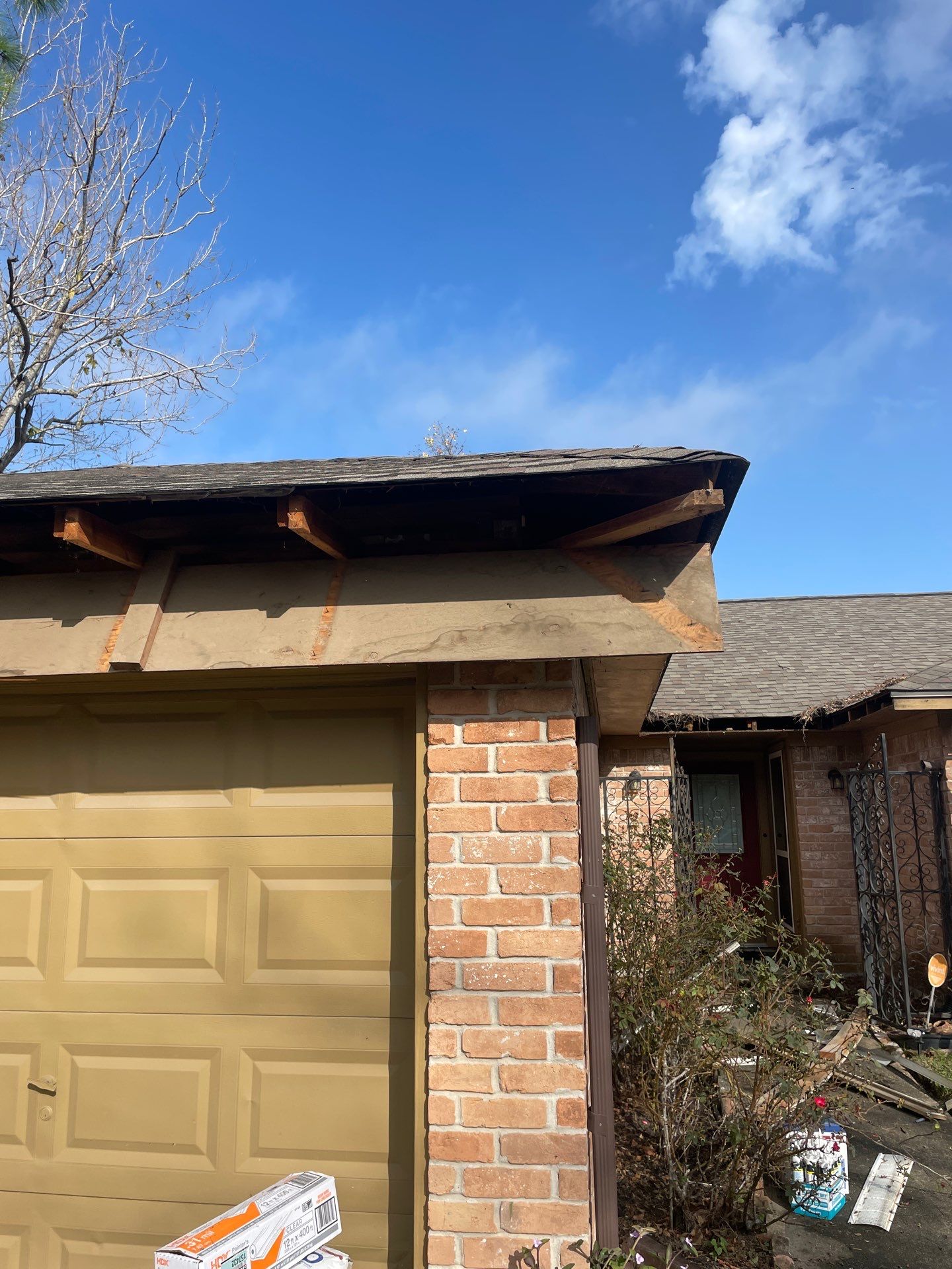 Roof Replacement Houston by Roof Repair Company
