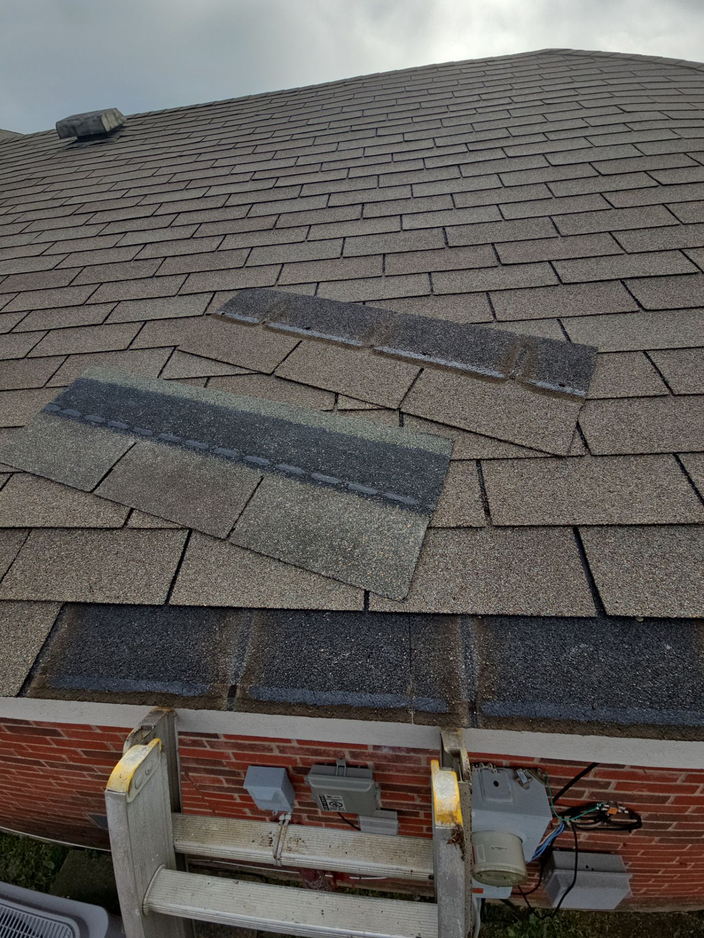 robledolinda-Patio Cover & Fence by road roofing llc