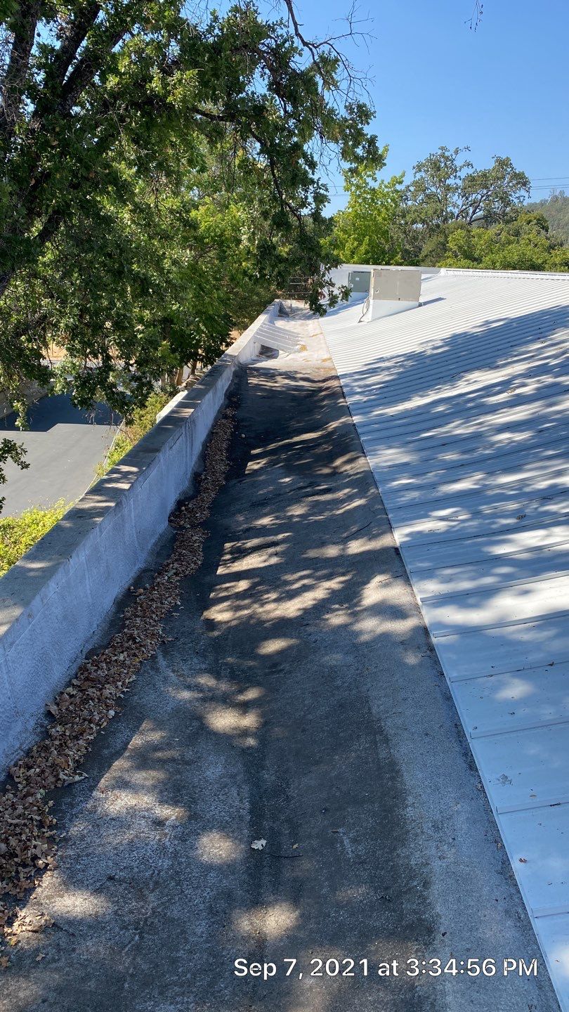 Foam Refurbish using Conklin Benchmark/PUMA XL coatings and spray foam by Straight Edge Roofing Inc