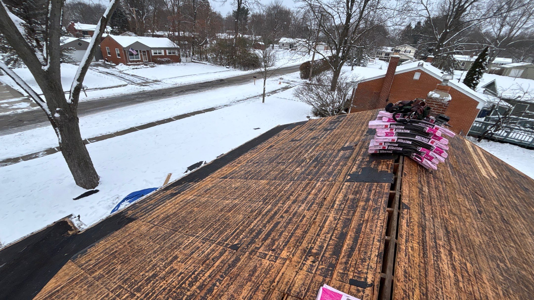 Roof Replacement using Owens Corning Onyx Black by 180 Contractors