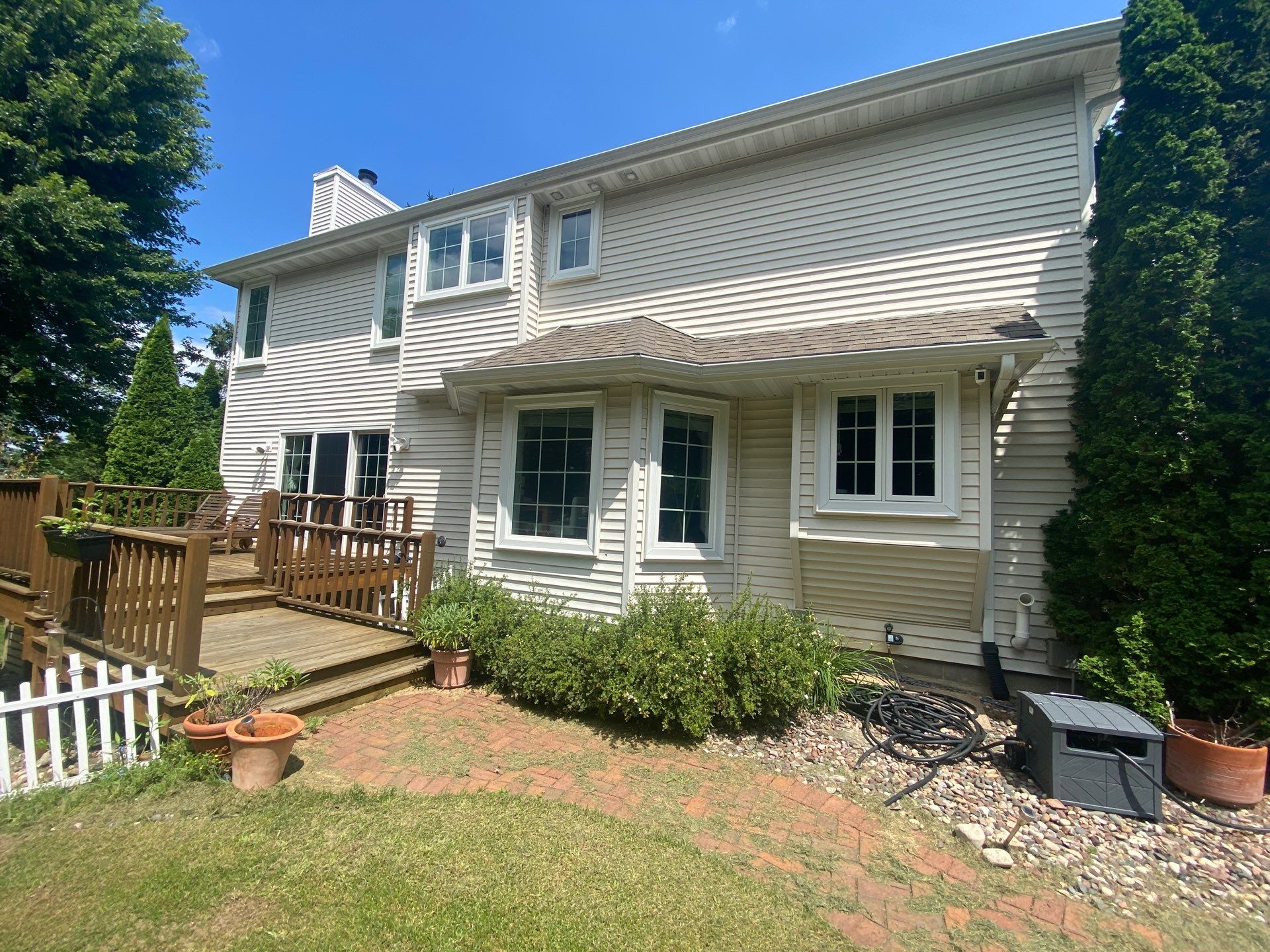 House and window wash by Shulla Exterior Cleaning