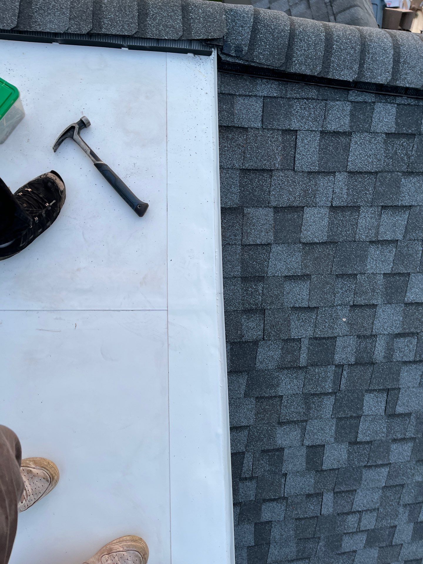 Falls Church: CertainTeed Landmark Pro Designer Shingles in Max Def Pewter by RM Banning, Inc.