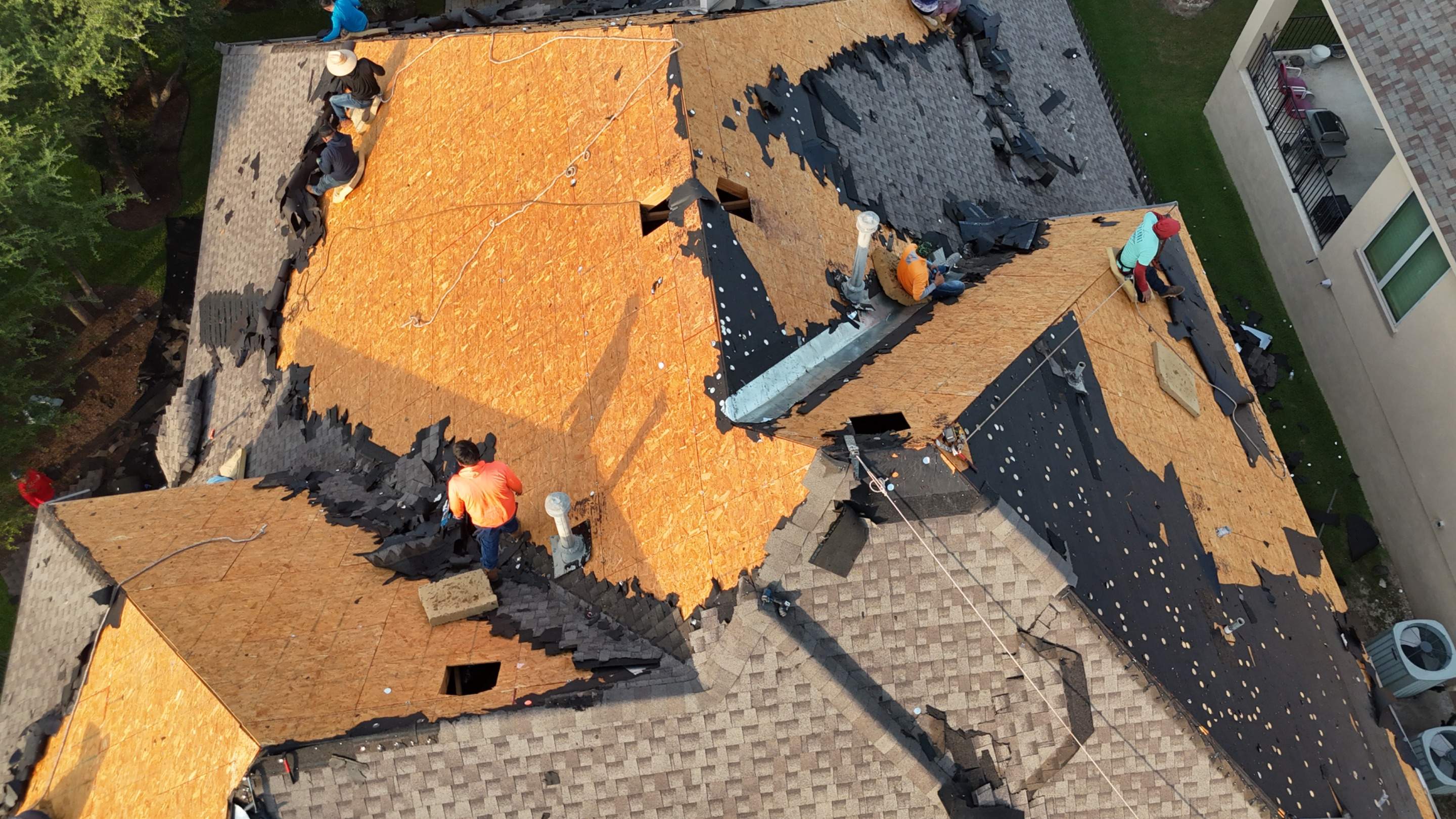 Austin Residential Roof Installation with GAF Shingles and Radiant Barrier by RoofsOnly.com