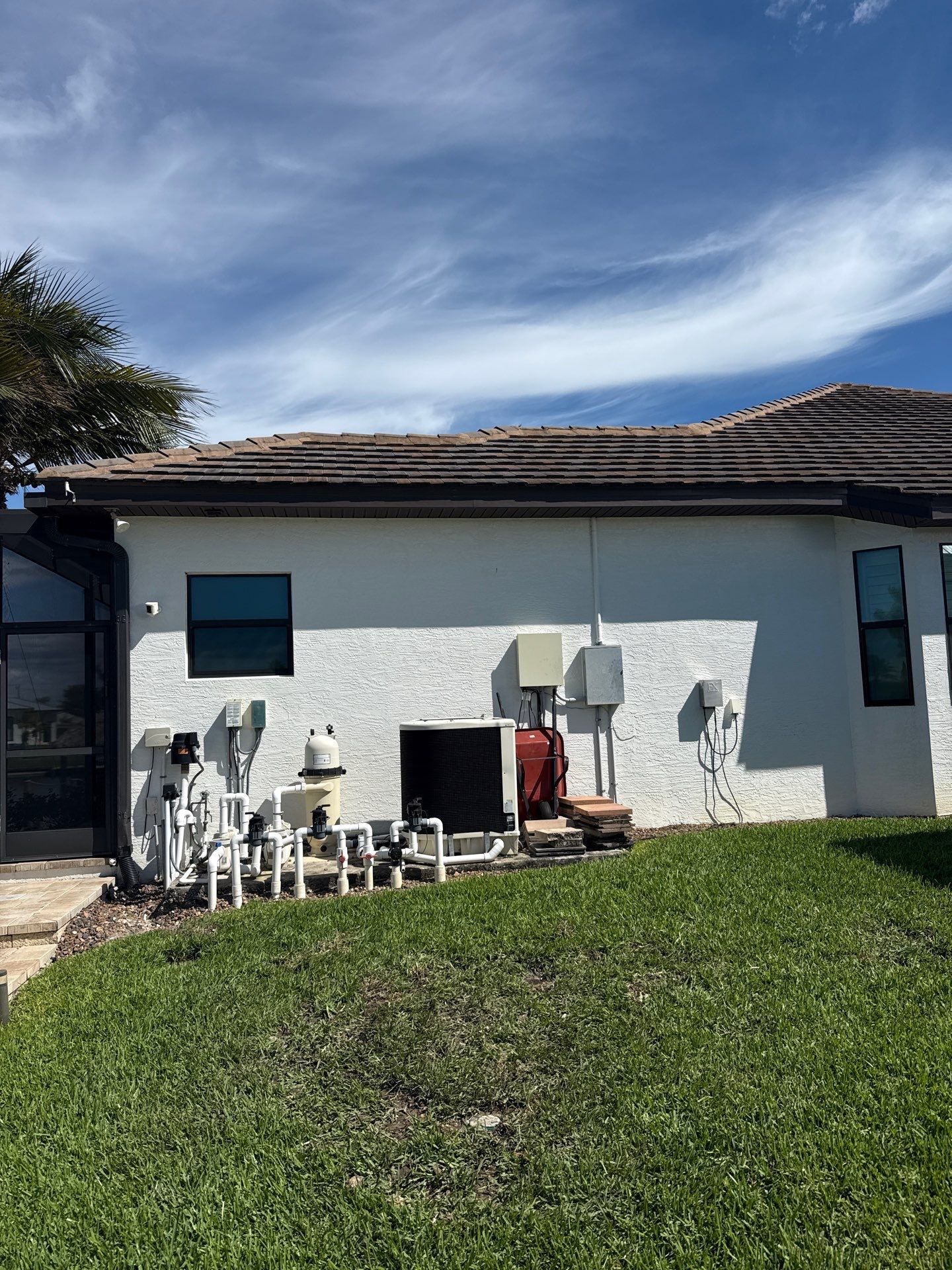 6 Inch Seamless Gutters using Musket Brown Seamless Gutters in Cape Coral FL by Gutter Professors