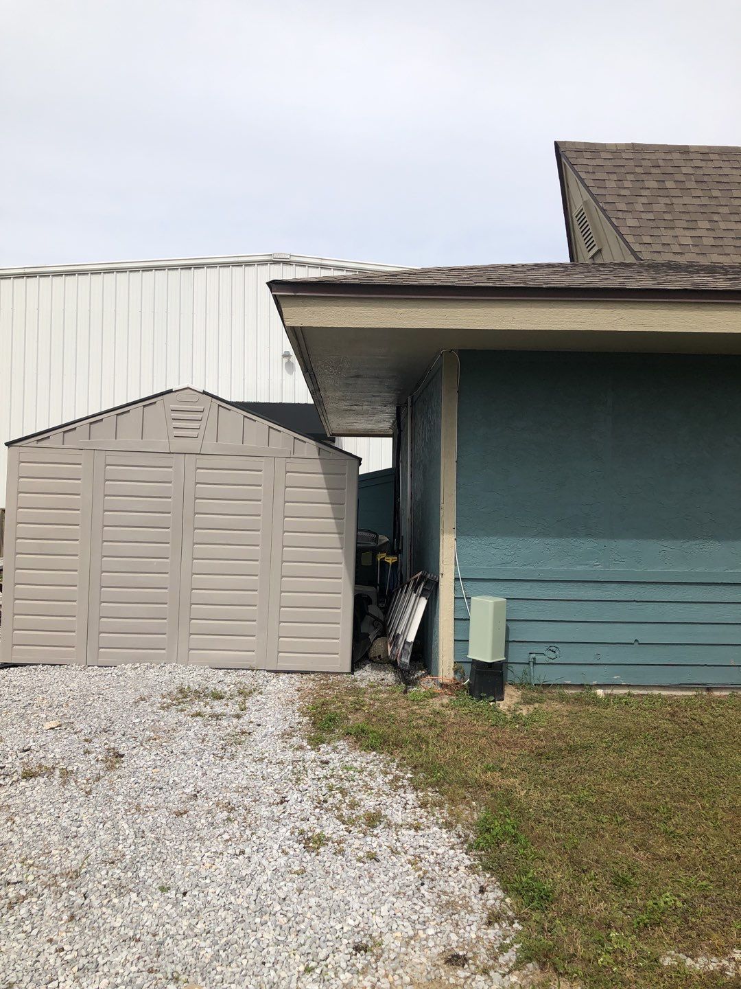 Gutter Installation using Wicker K-Style Seamless Gutters by Gutter Professors