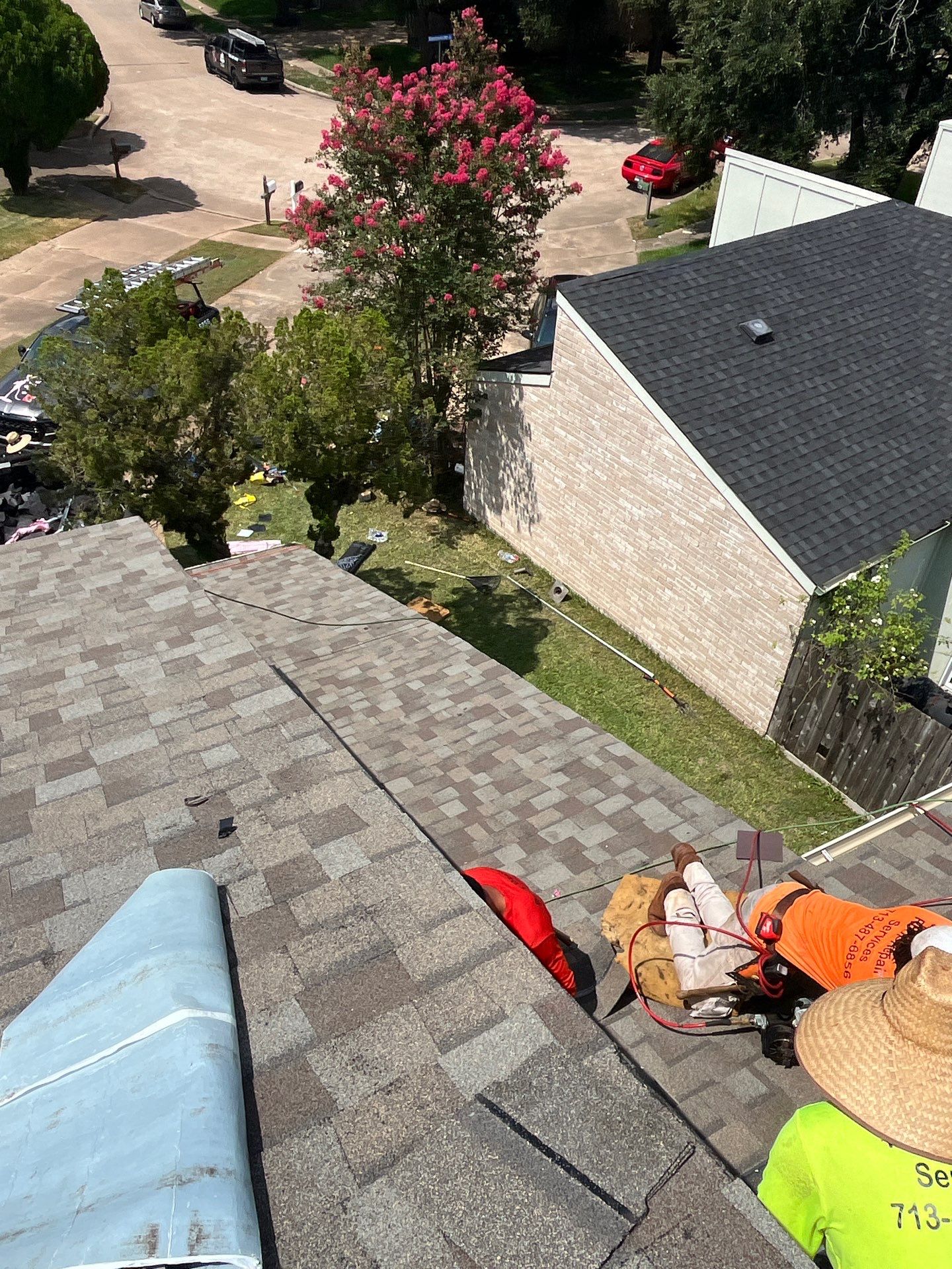 Residential Roofing Installation using Owen's Corning Duration (Lifetime) Shingles by Roof Repair Company