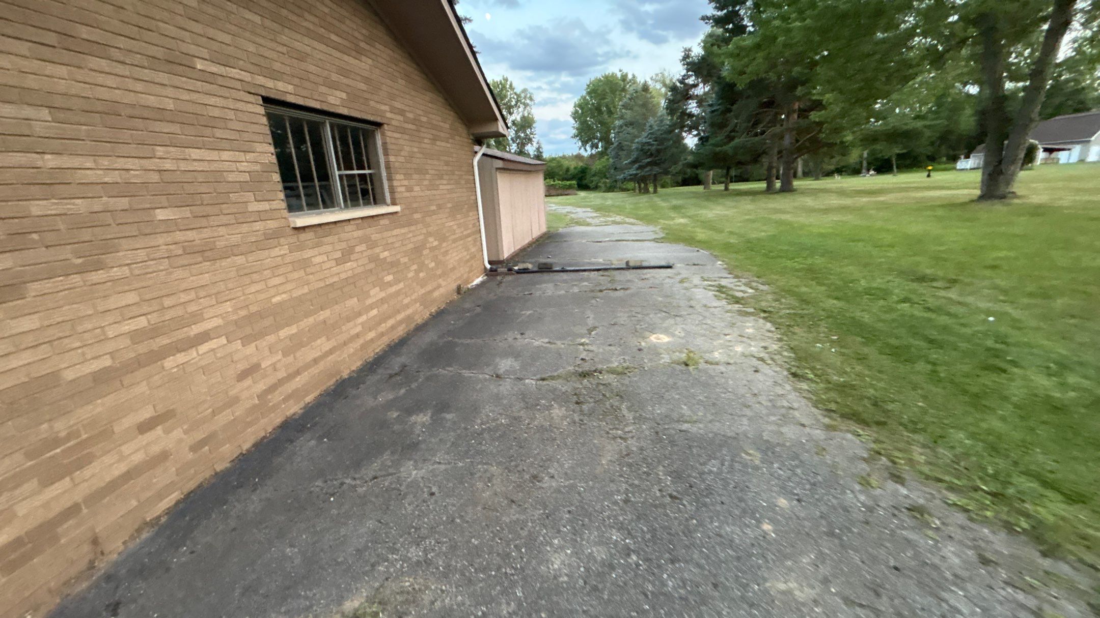Roof Replacement using Owens Corning Tru Definitions by 180 Contractors