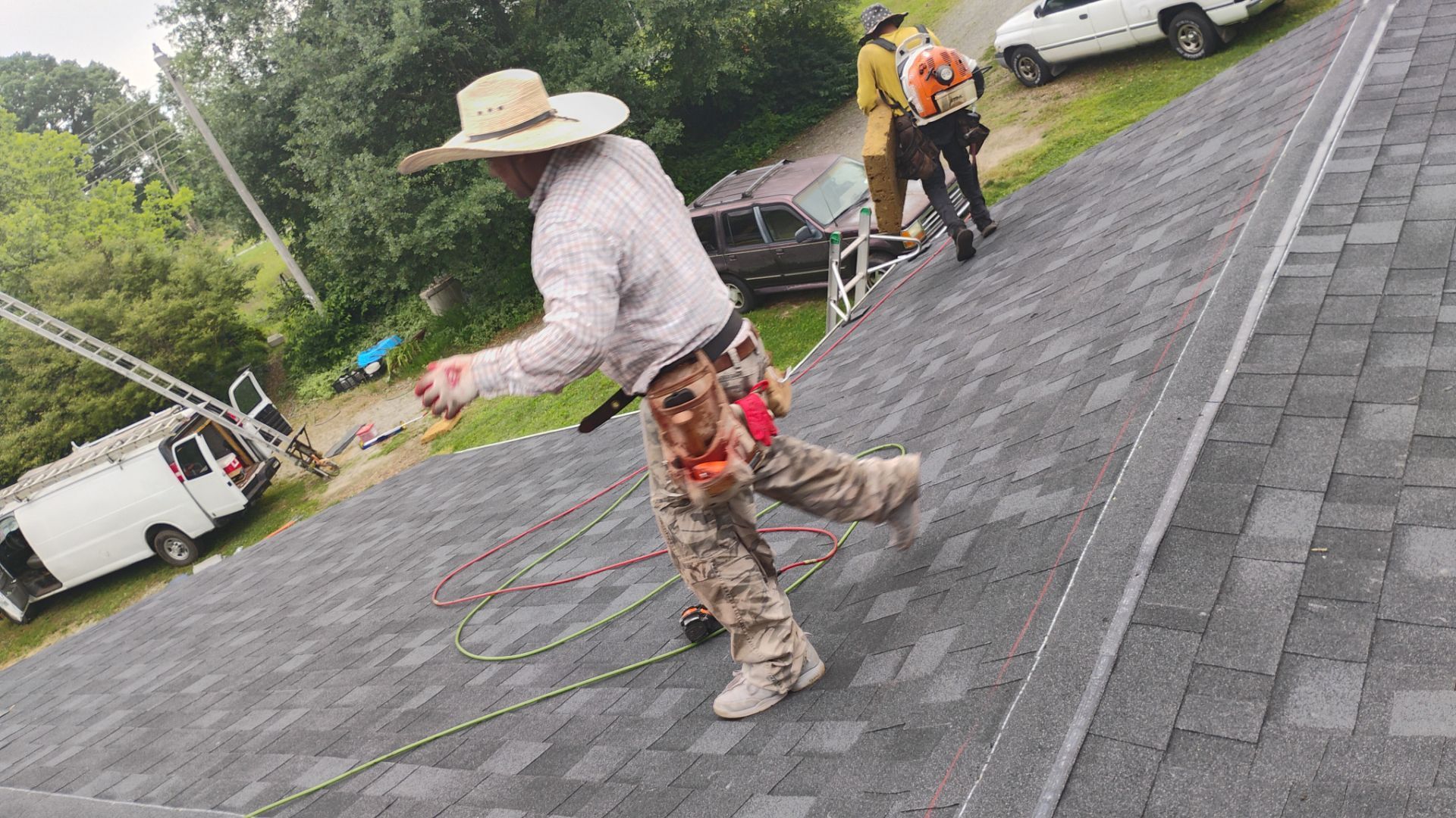Taylor Roof by BROCK BUILDERS 