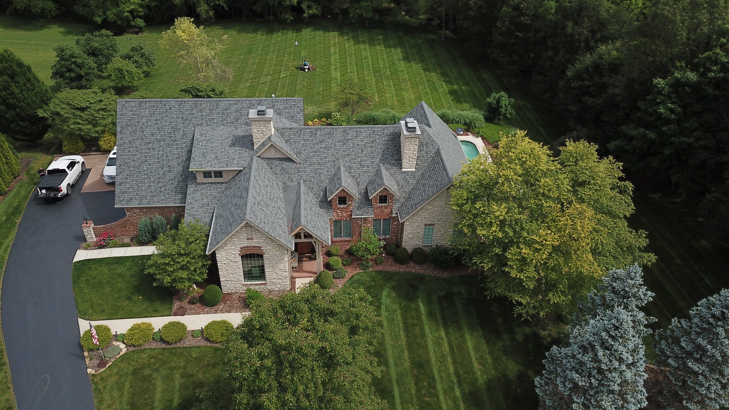 Residential Roofing Installation using Duration Series Shingles - Estate Gray by RoofX 