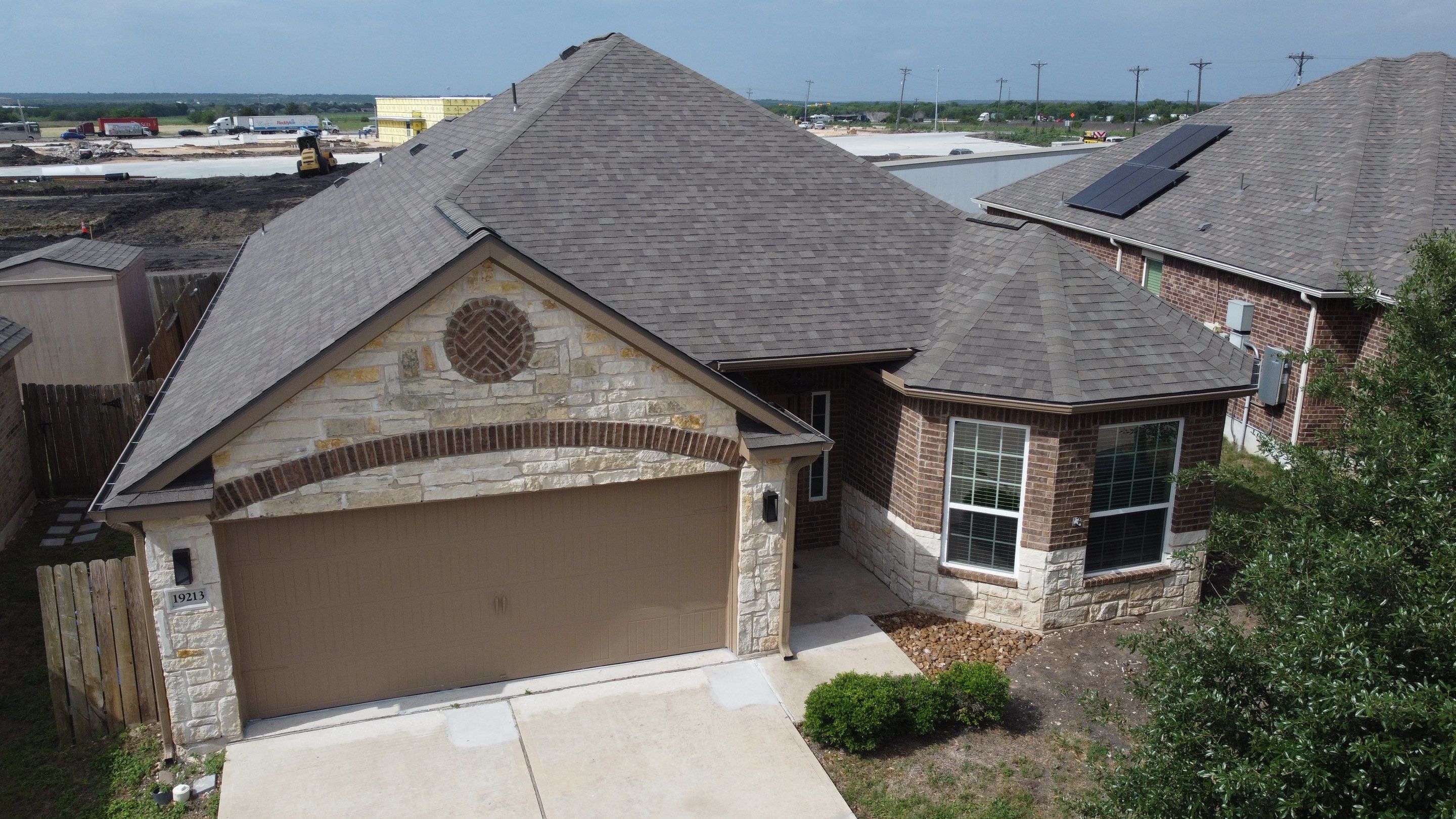 Residential Roofing Installation using Owens Corning Oakridge by Kstylez Roofing & Construction